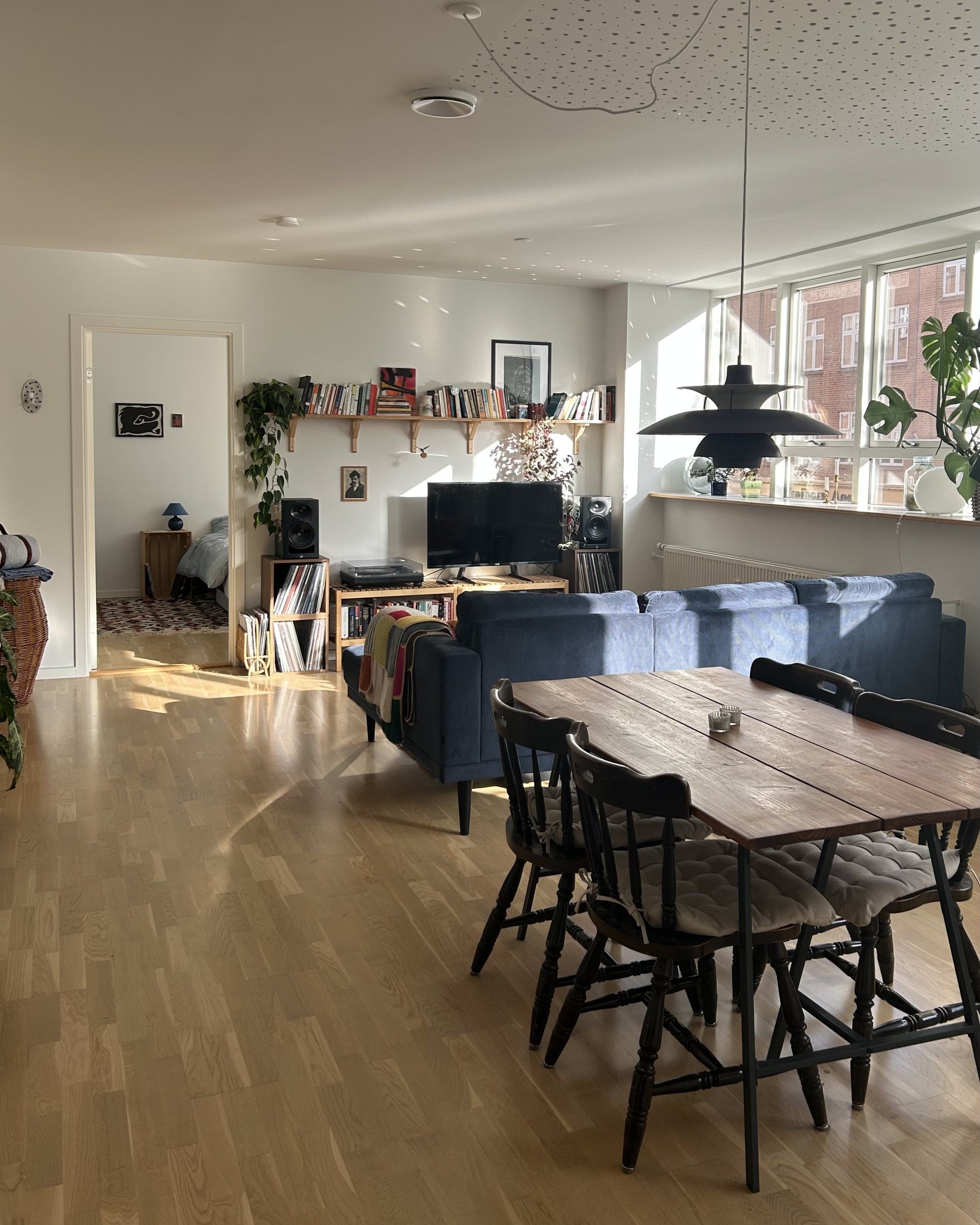 Stor 2-værelses lejlighed med attraktiv beliggenhed på Trøjborg!