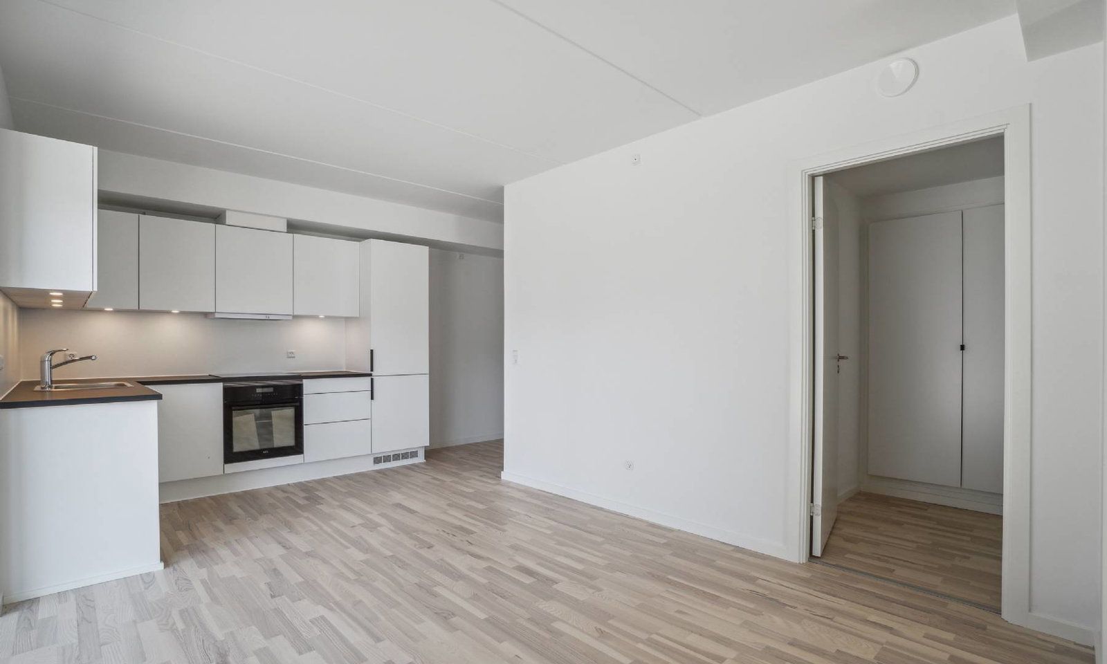 Egedal stationsby - Skøn og moderne 2-værelses bolig med egen altan, gulvvarme og et fuldt udstyret køkken!