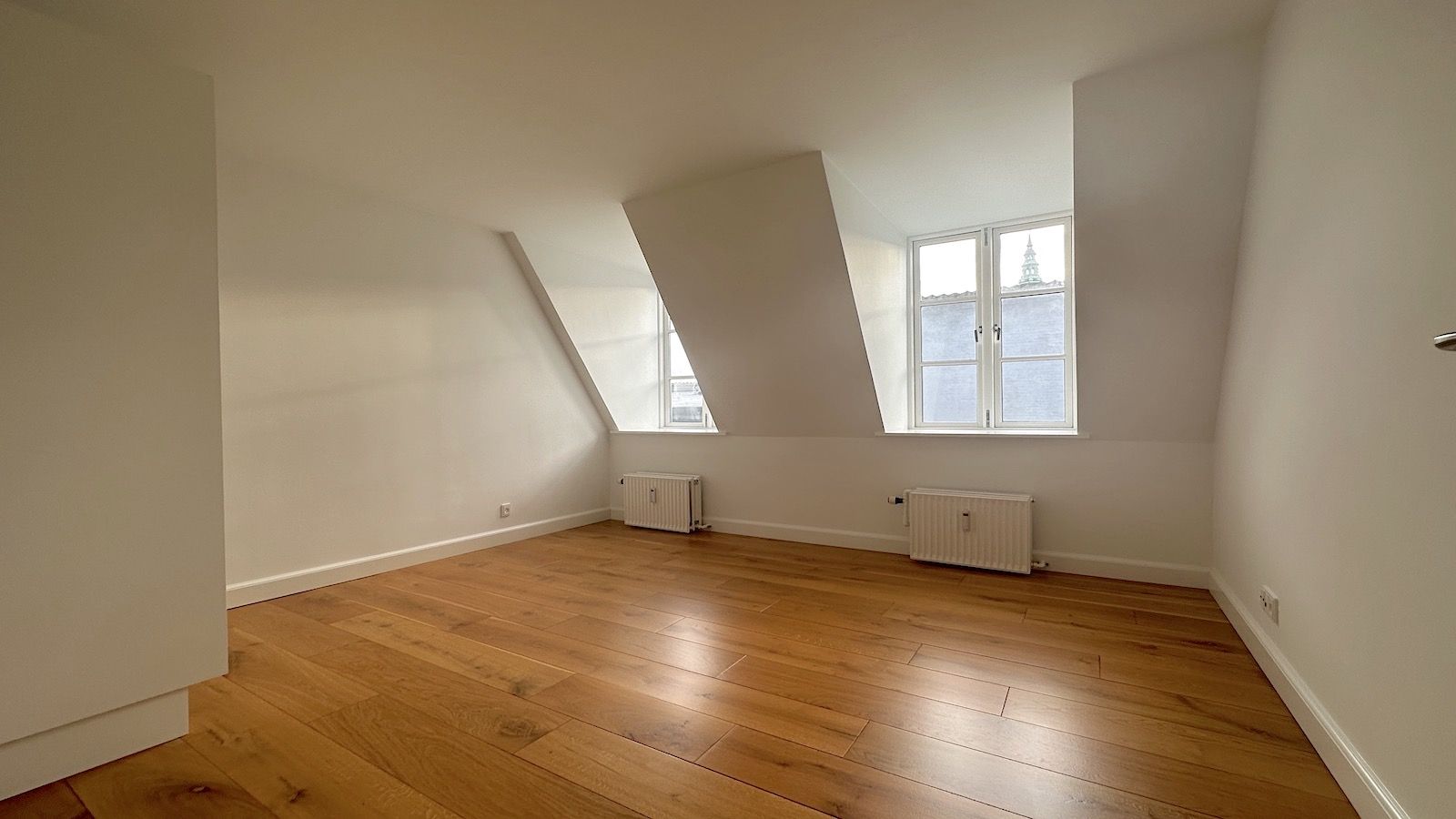 Lækker lejlighed, i to plan, i hjertet af København