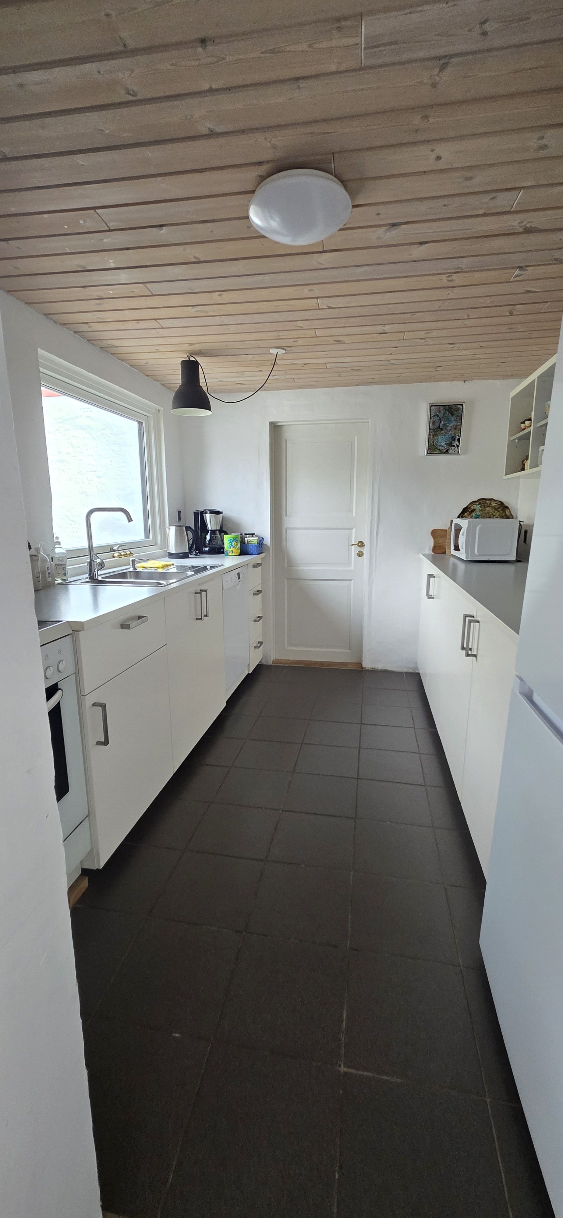 Hyggeligt hus med stor have