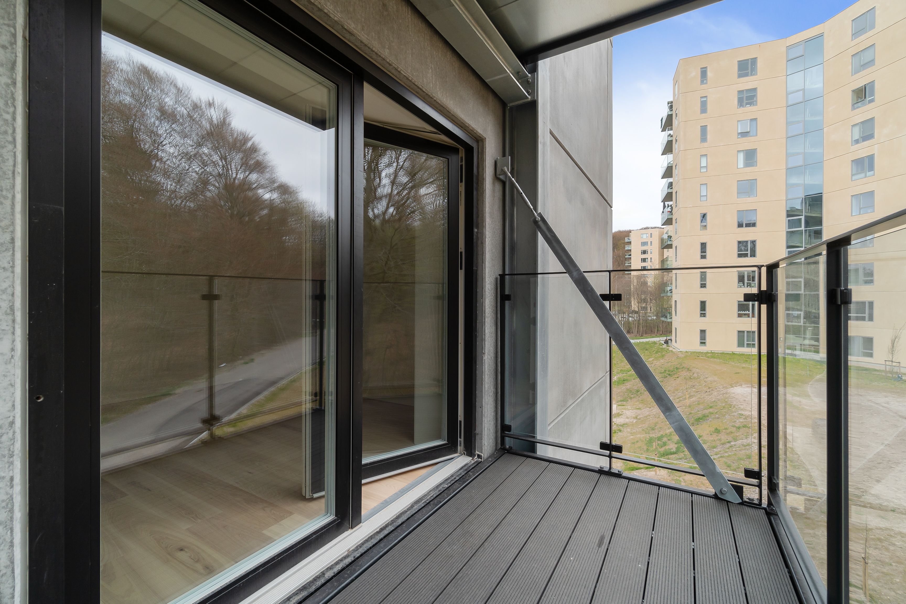 1-værelses lejlighed med stor privat altan