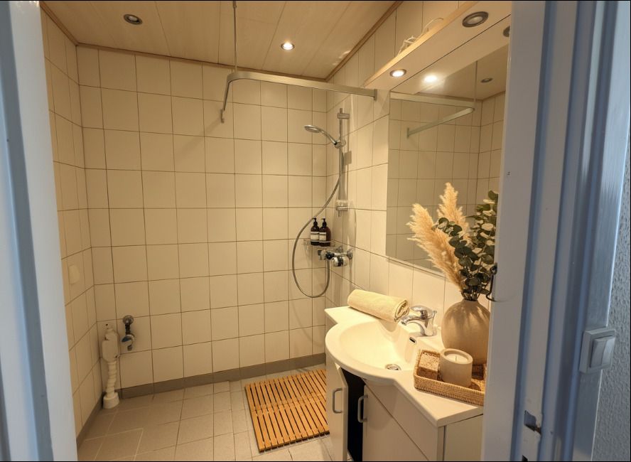 Stor og delevenlig 5-værelses lejlighed på Vesterbro
