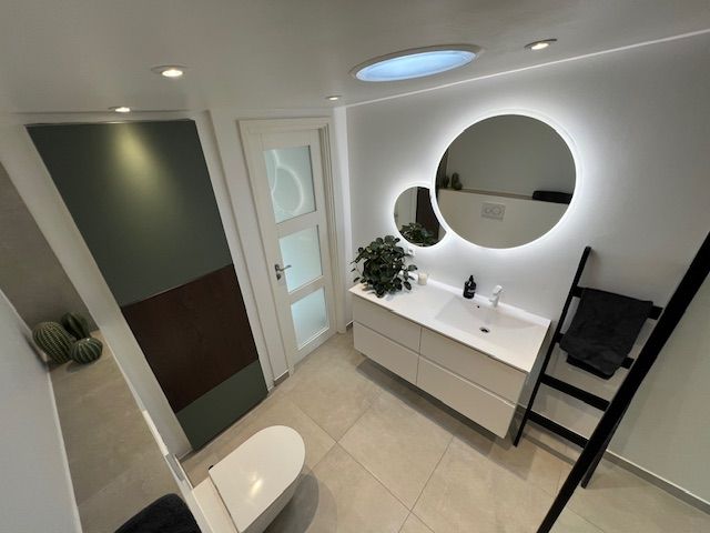 Fully Renovated 3-Bedroom Apartment on Amager – 105 sqm + 32 sqm Private Rooftop Terrace 