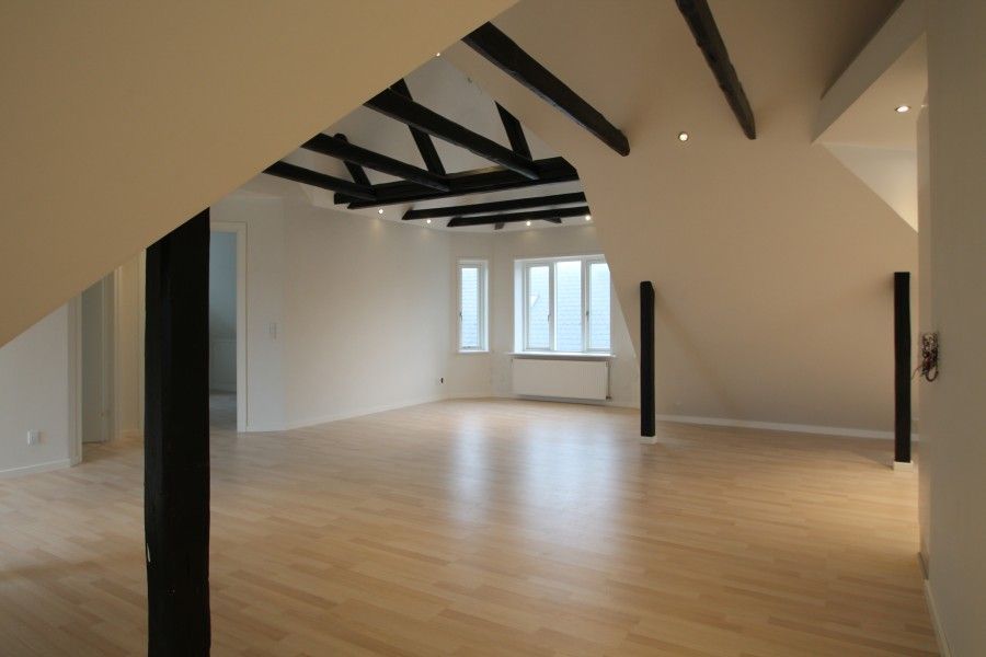 4 værelses lejlighed på 120m2