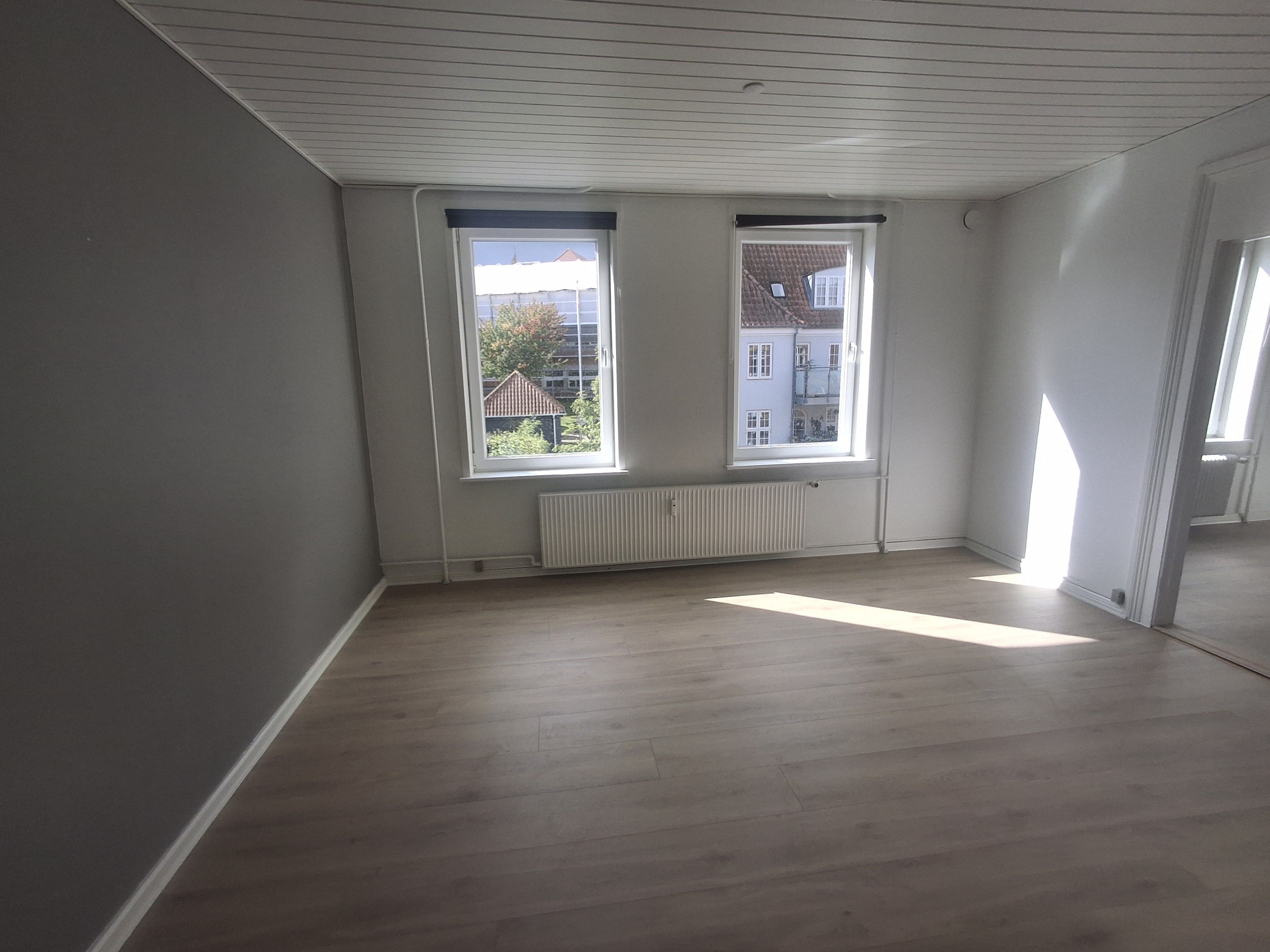 Pæn 3 vær. lejlighed i centrum af Åbenrå