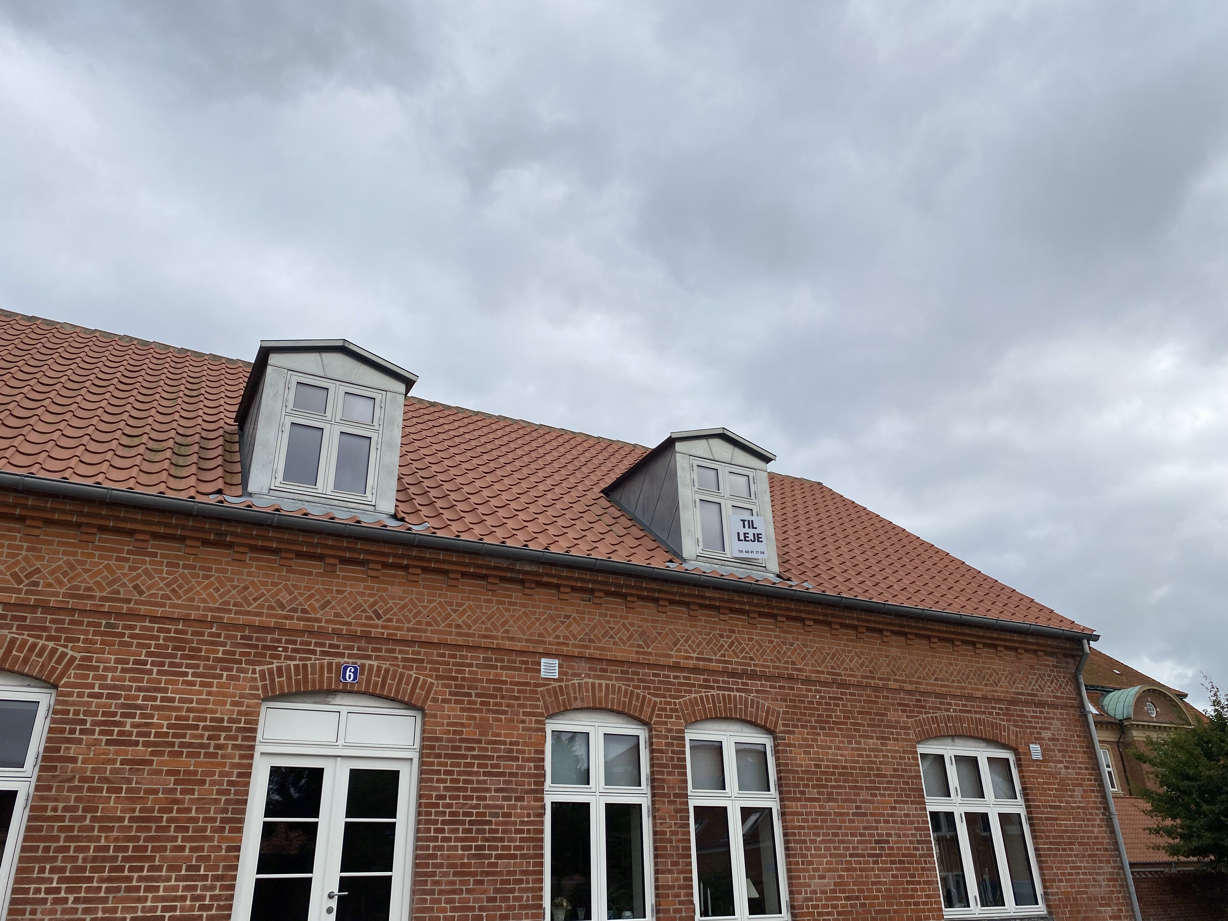 Nyrenoveret 2-værelses lejlighed i hjertet af Ringkøbing