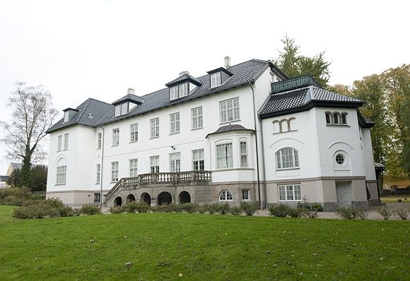 Herskabelig lejlighed i Akademihaven til leje