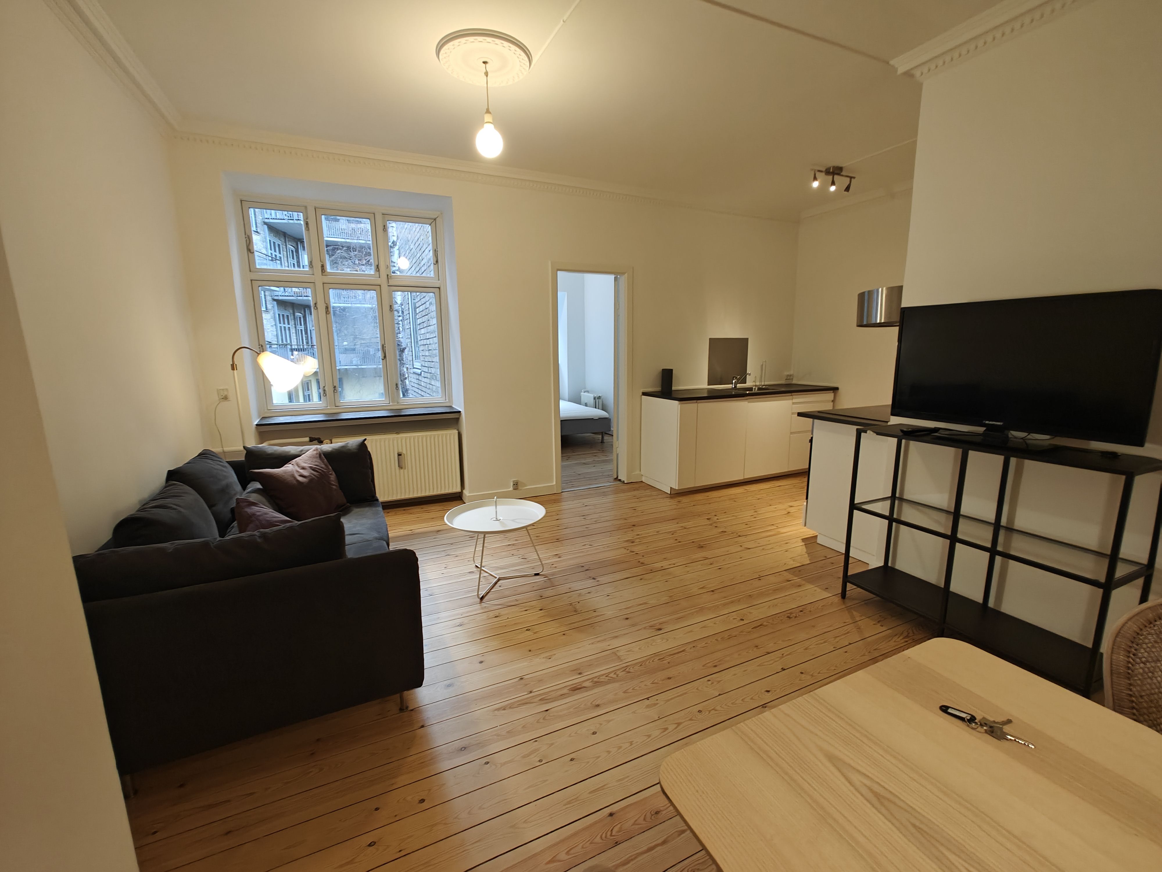 Totally refurbished/furnished apartment