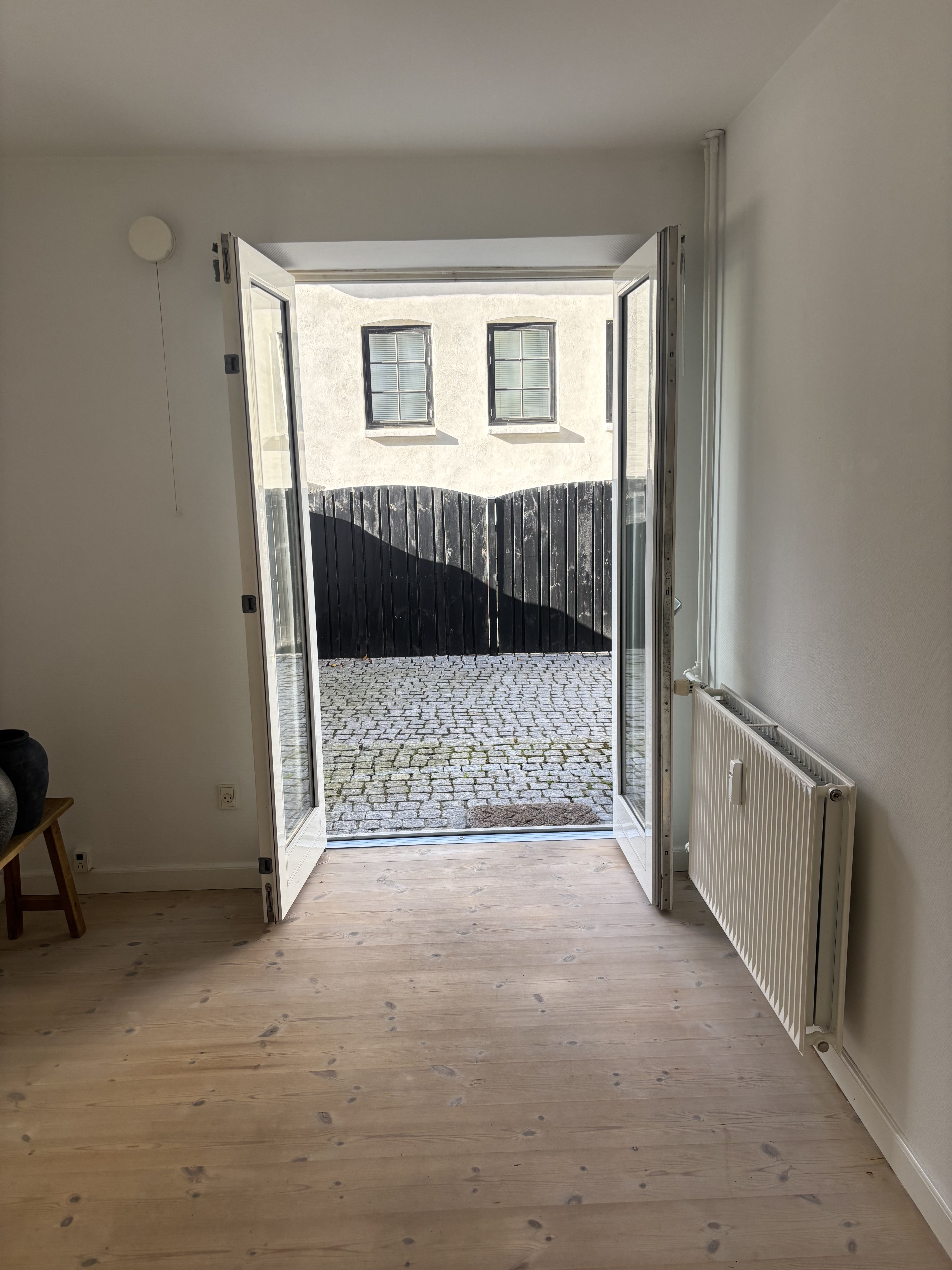 Aarhus C. Skøn 2-vær. med lille, solrig terrasse 