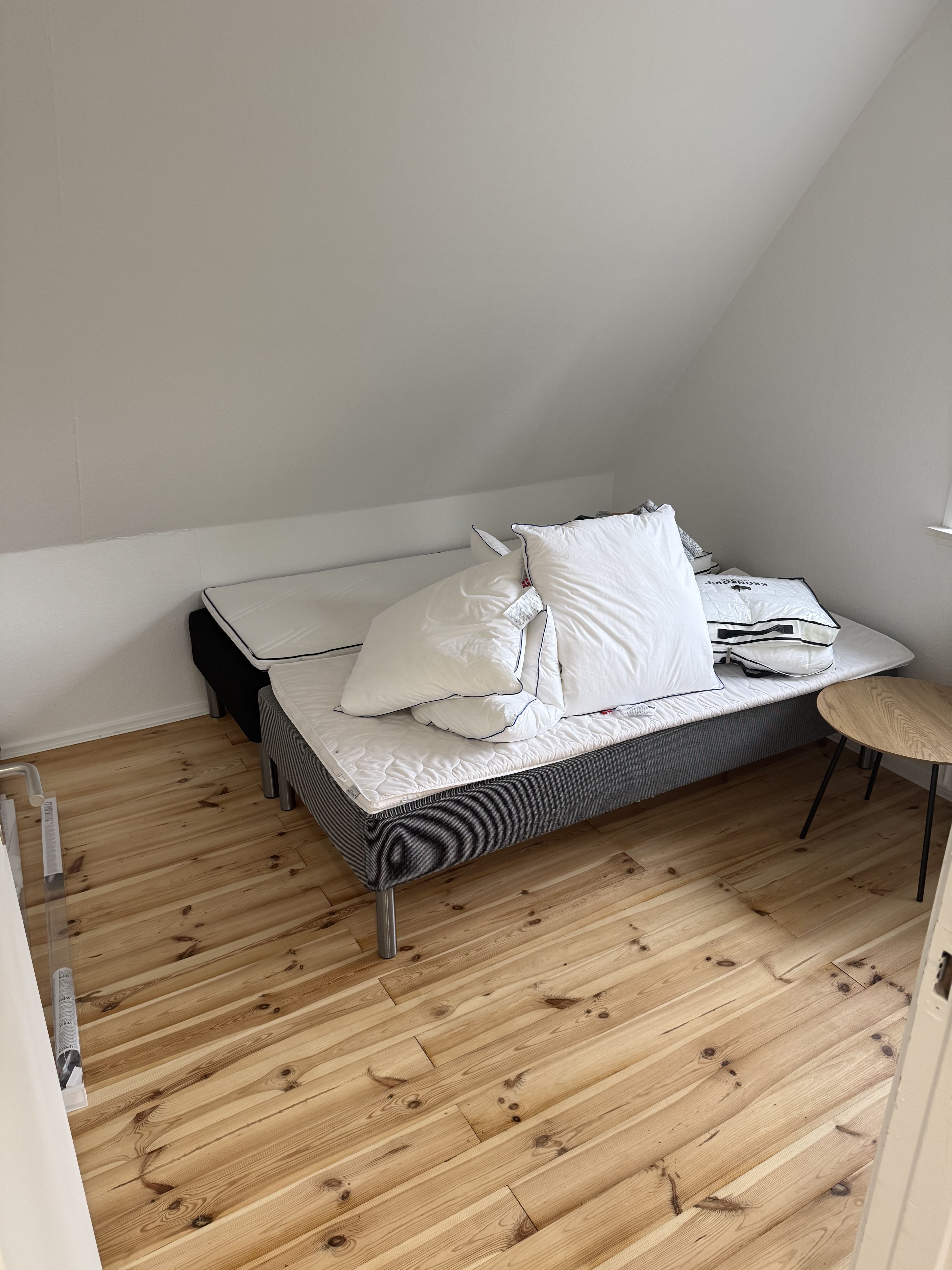 Furnished Complet B2B Turn-Key apartment 