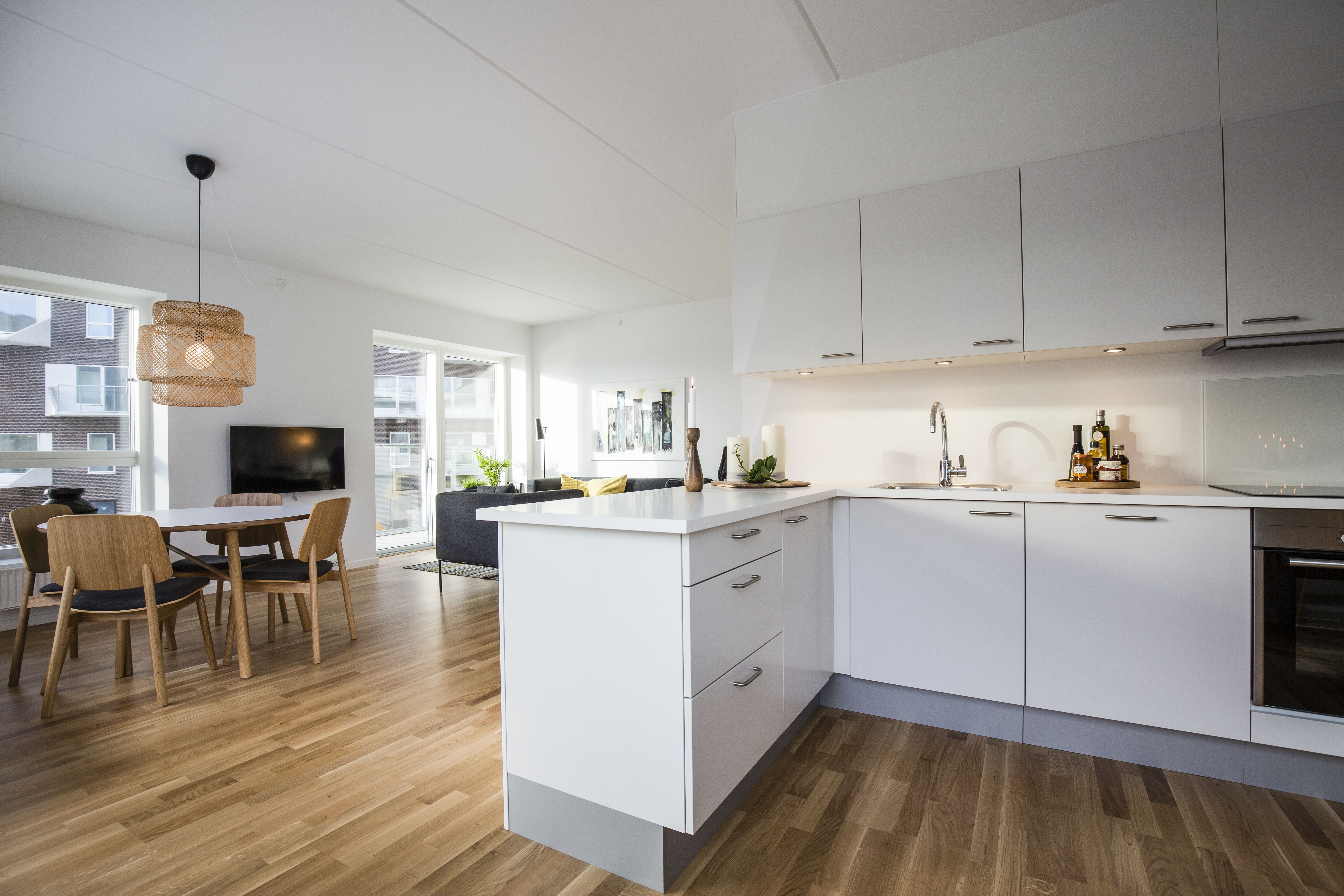 Skøn stuelejlighed med to terrasser