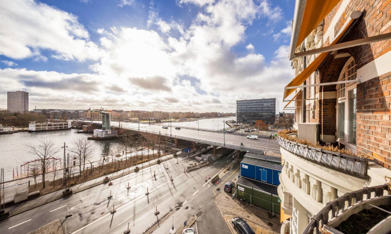 4 værelses herskabelig lejlighed