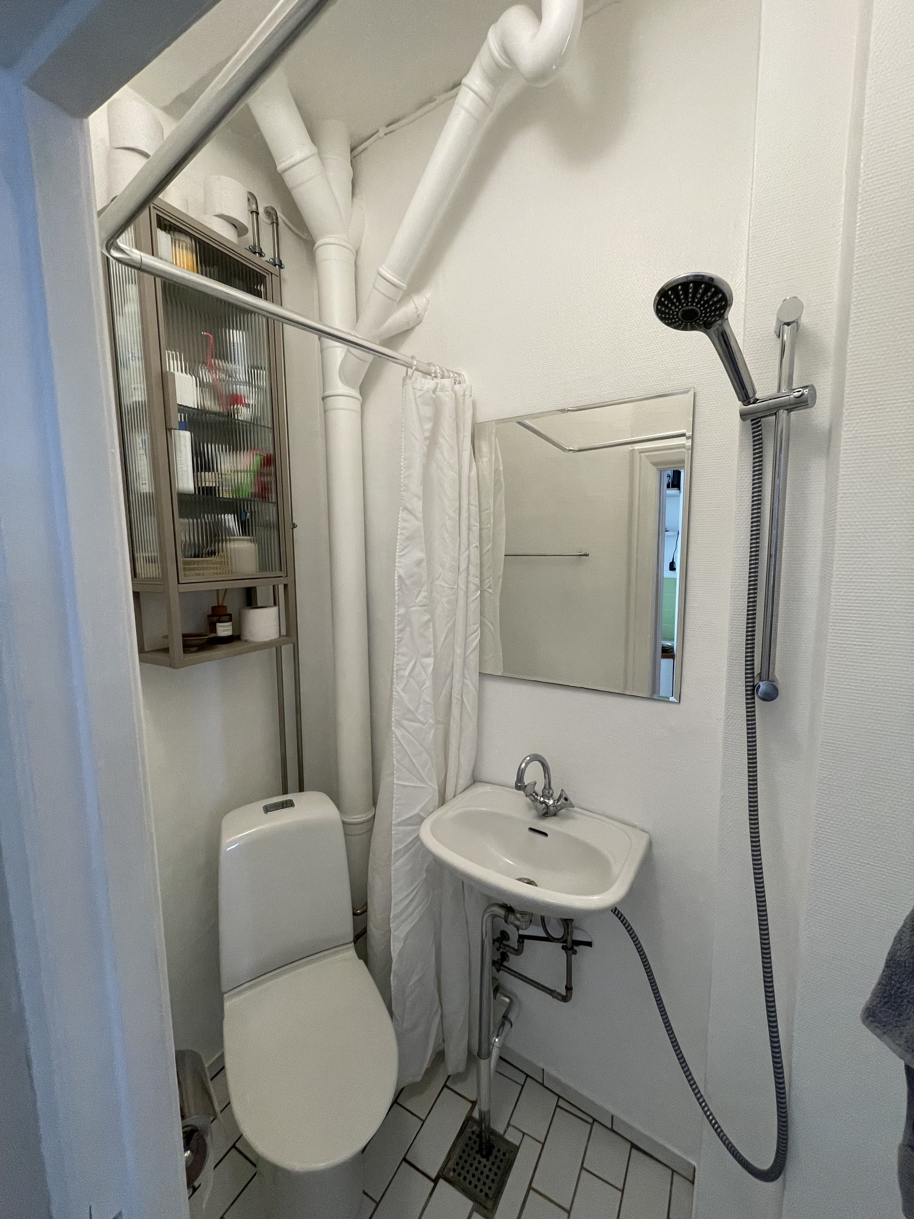 Furnished apartment available over the christmas