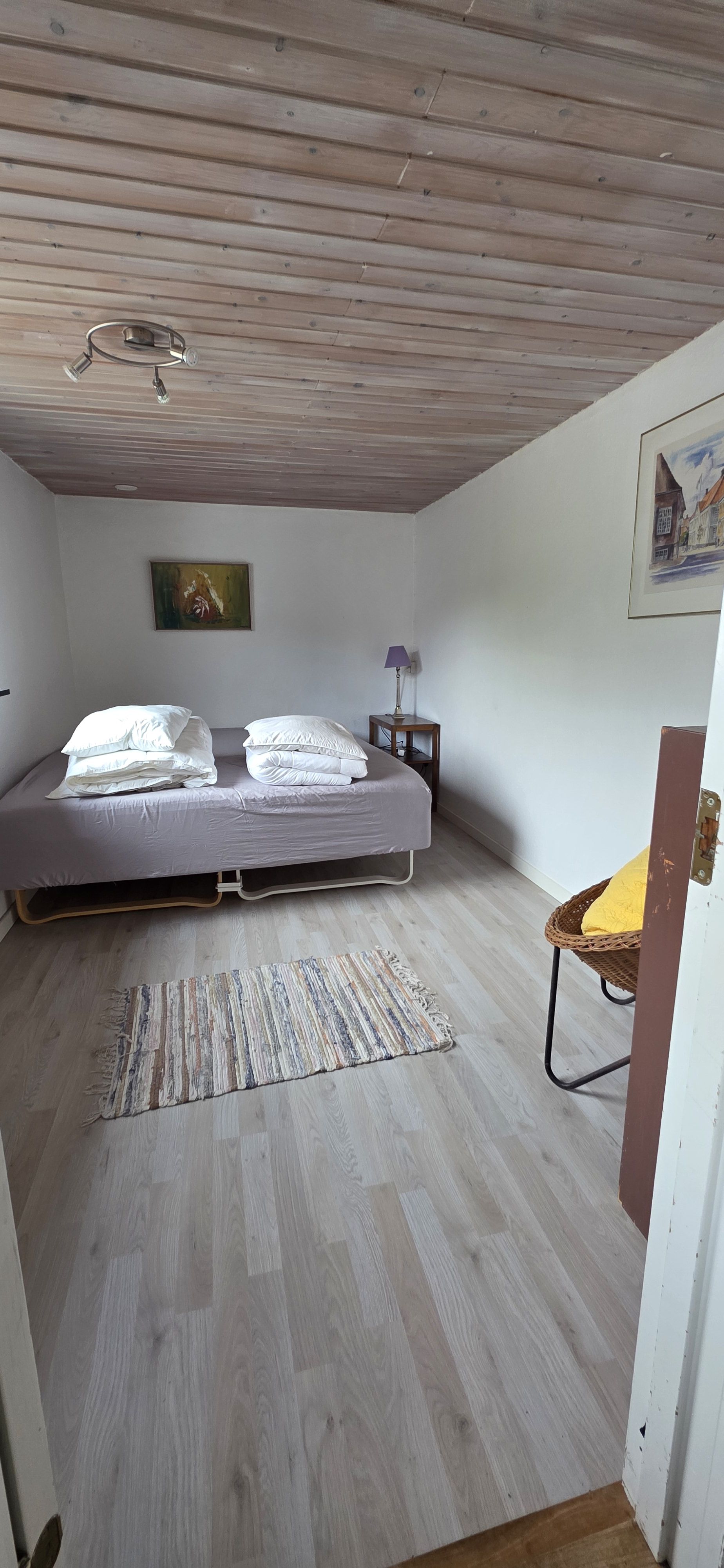Hyggeligt hus med stor have