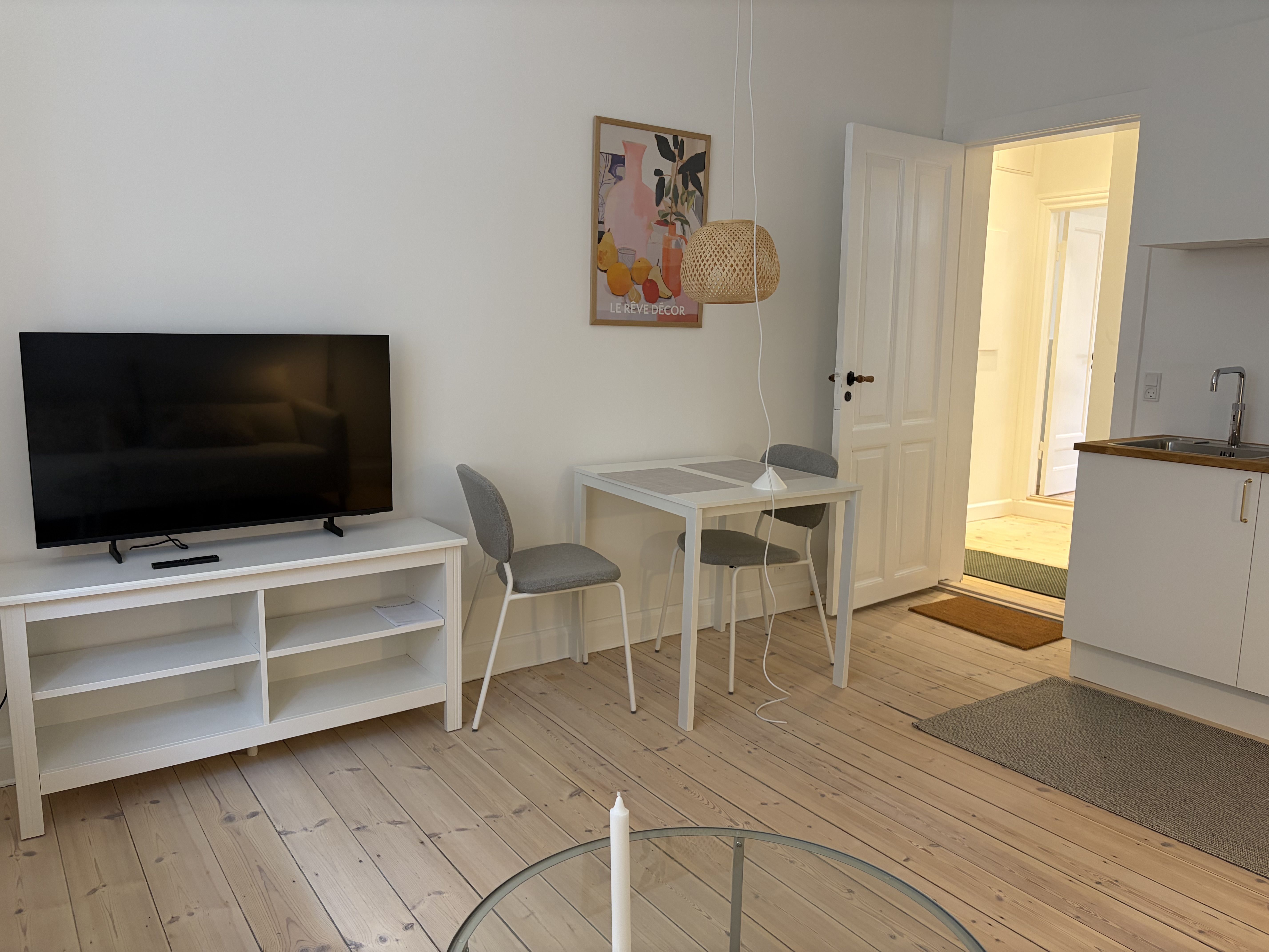 Newly Renovated and Fully Furnished Apartment in Charming Christianshavn