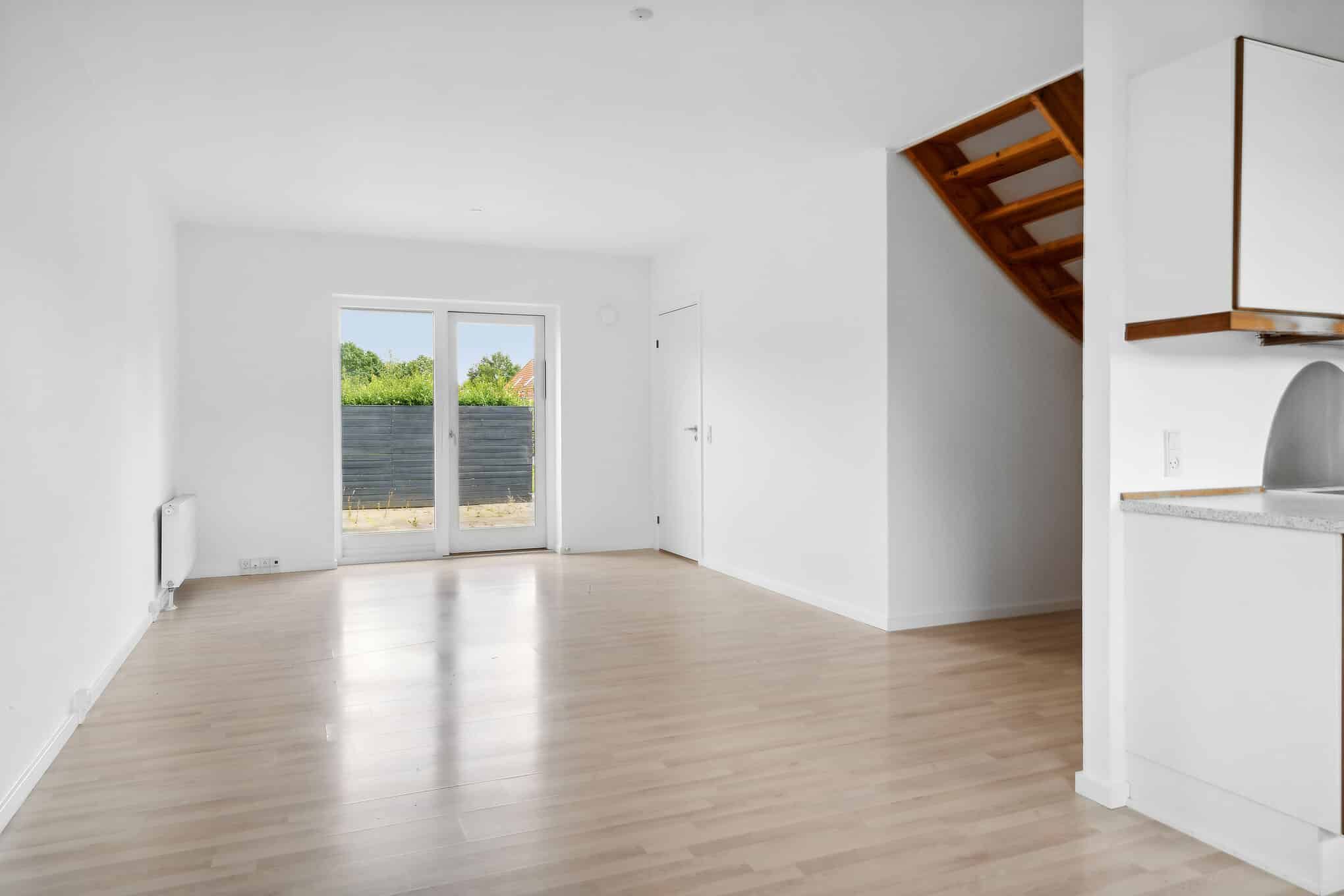 Rummeligt 2-plans rækkehus