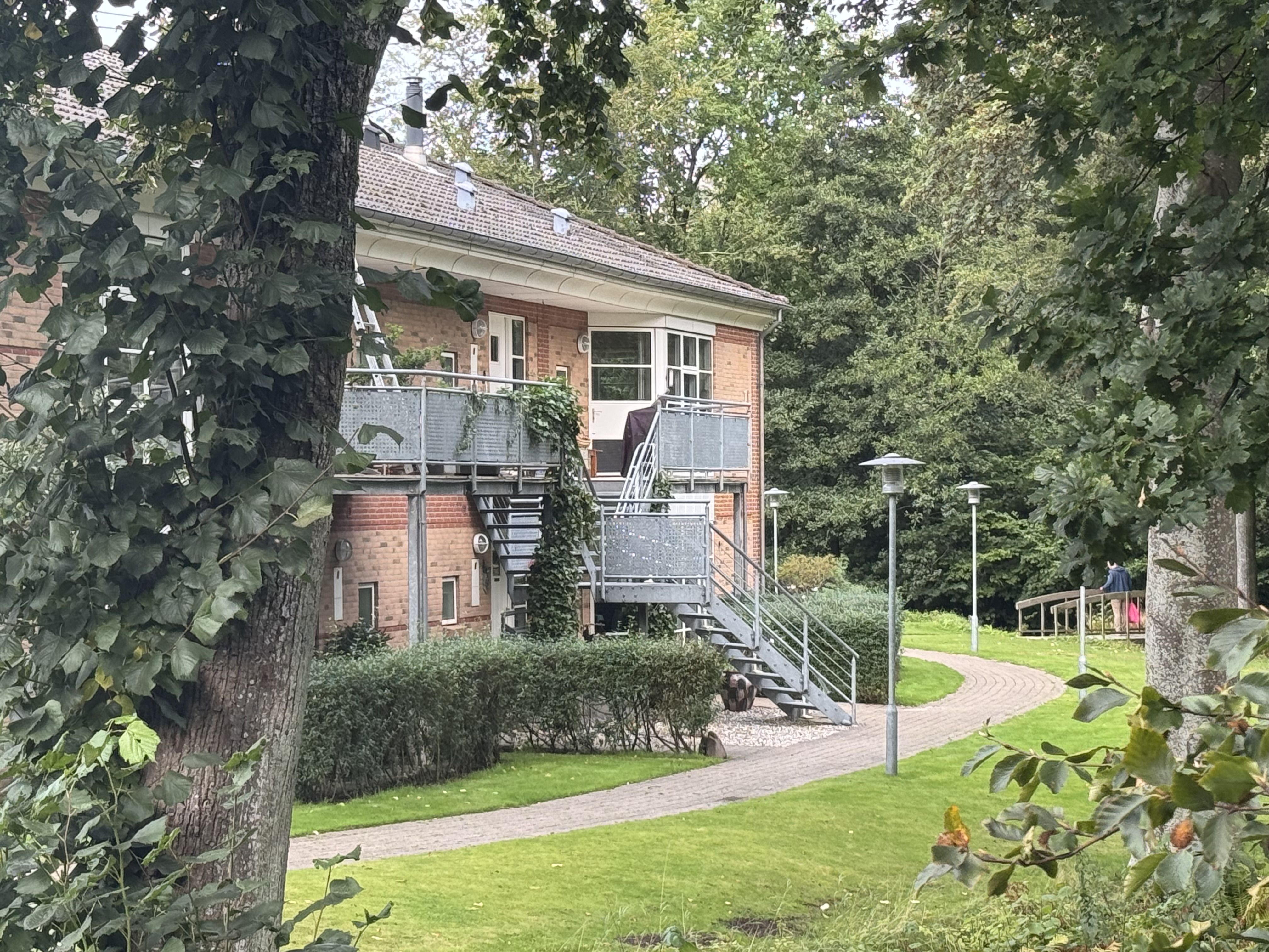 Skøn, stor lejlighed, naturskønt og roligt nær centrum