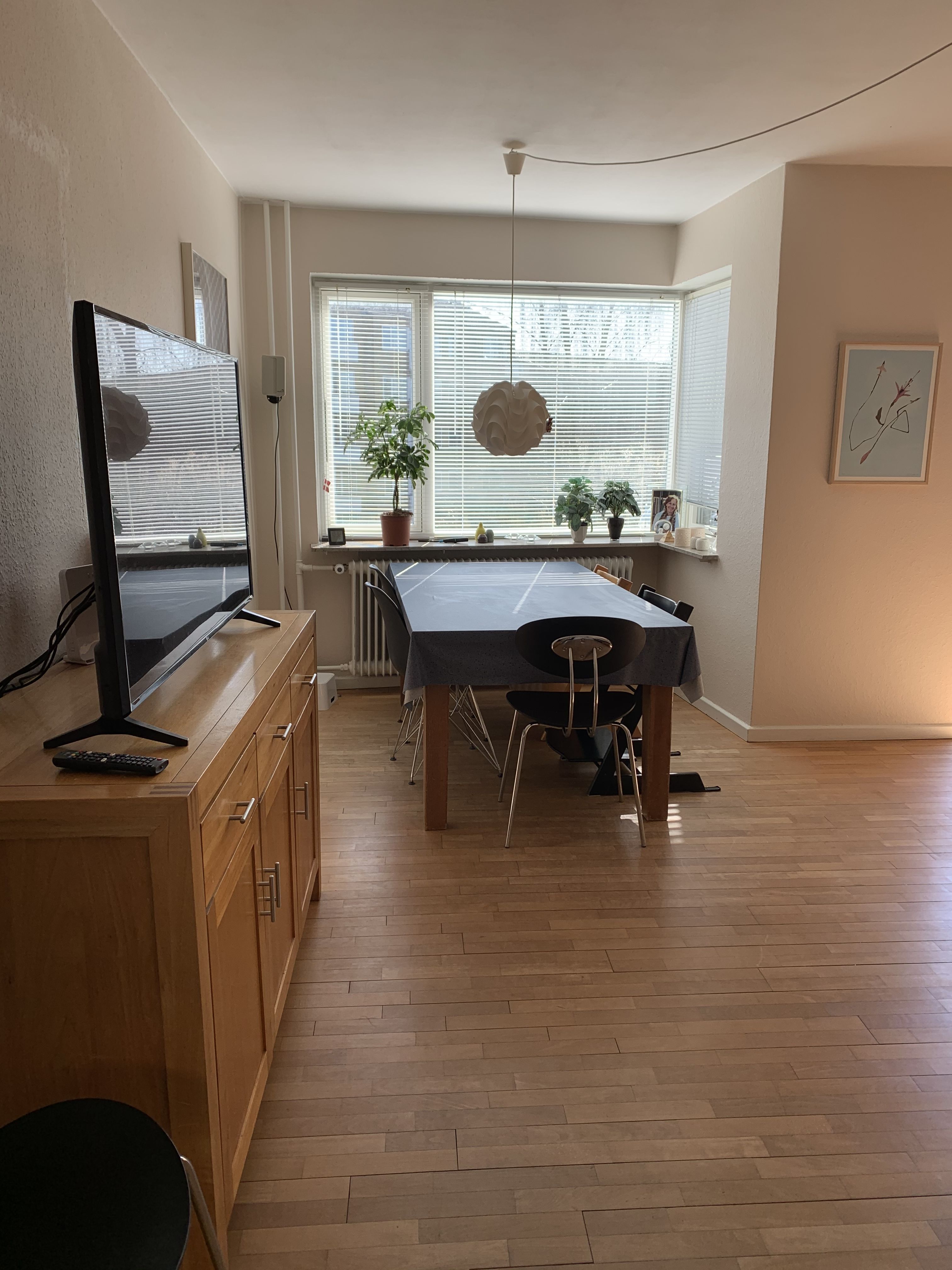 Lys Frederiksbjerg-lejlighed med to altaner