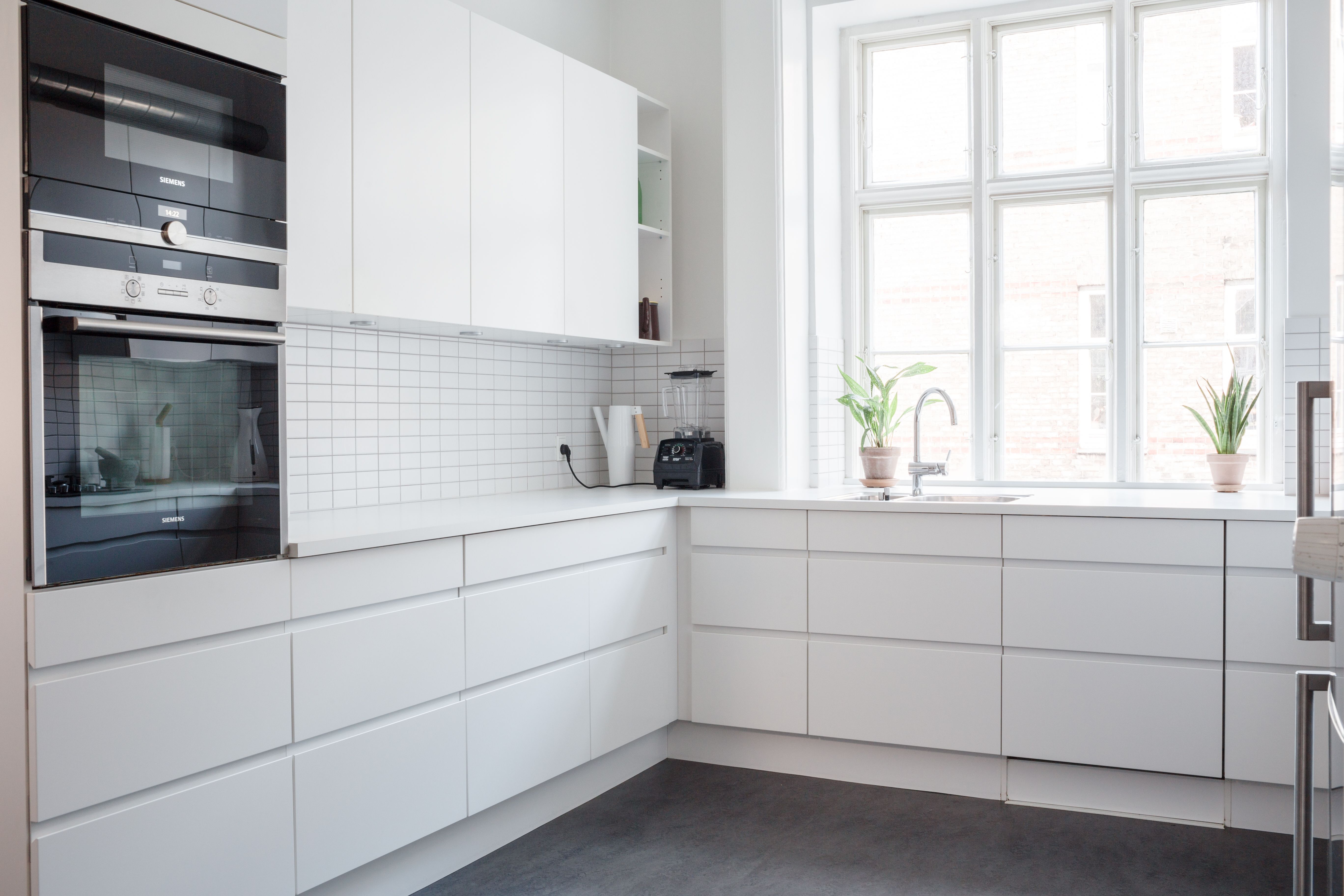 Furnished co-living apartment for working professionals