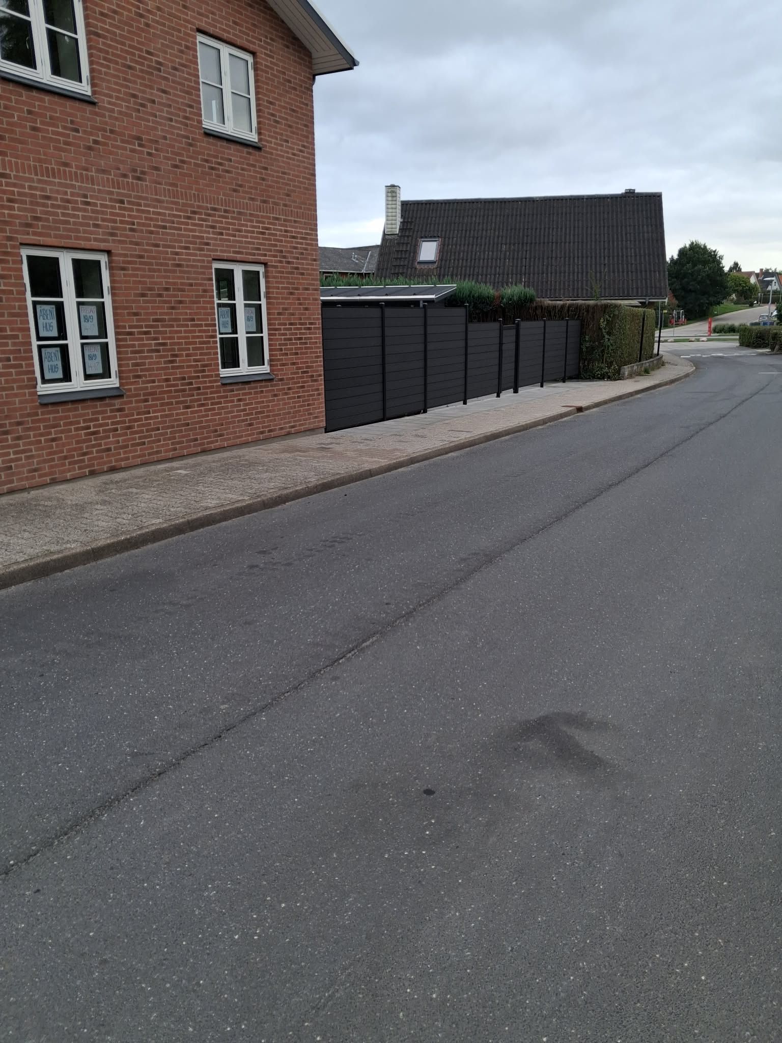 Gårslev, tæt på brugsen nyopført dobbelt hus., photo 2