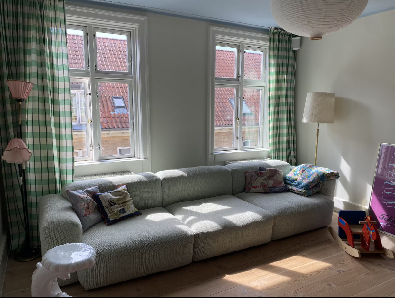 Bright Furnished Apartment in Vesterbro – Available December to March
