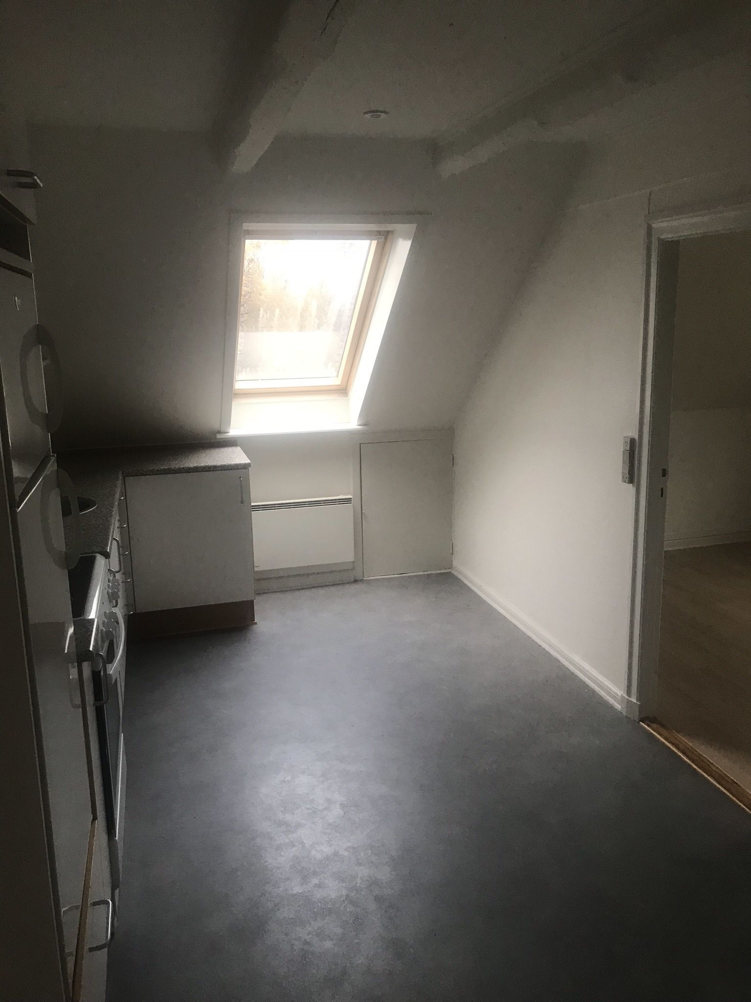 1 sals lejlighed på 85m2