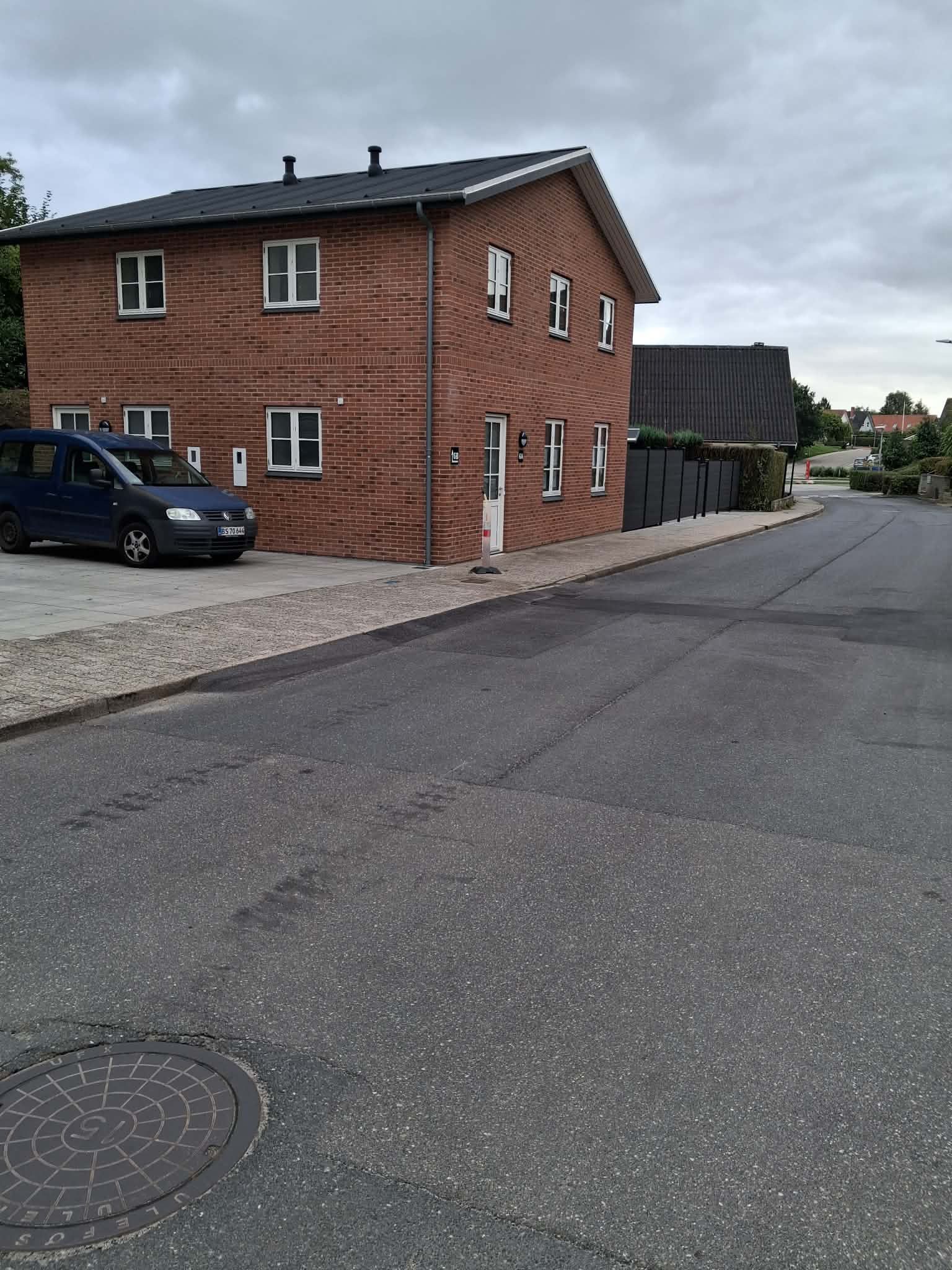 Gårslev, tæt på brugsen nyopført dobbelt hus., photo 3