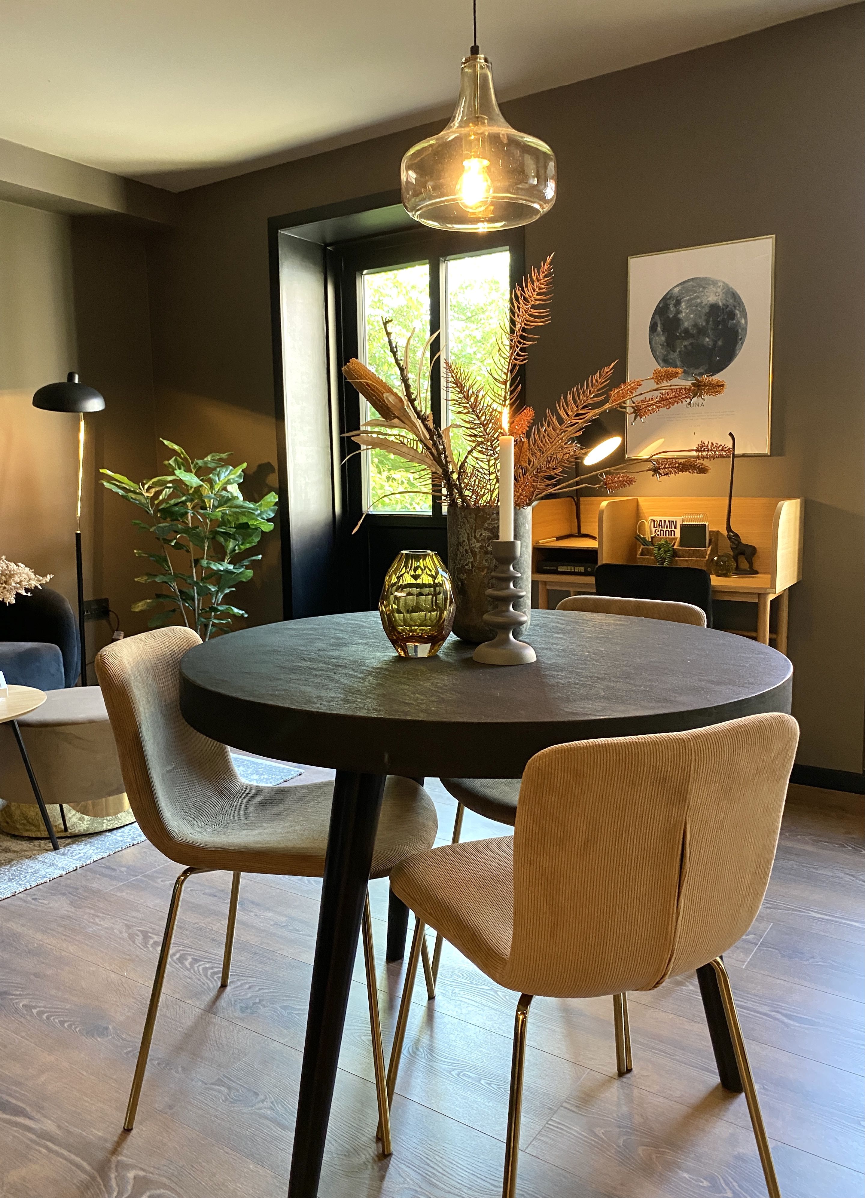 Super fin 1 værelses med privat terrasse. 