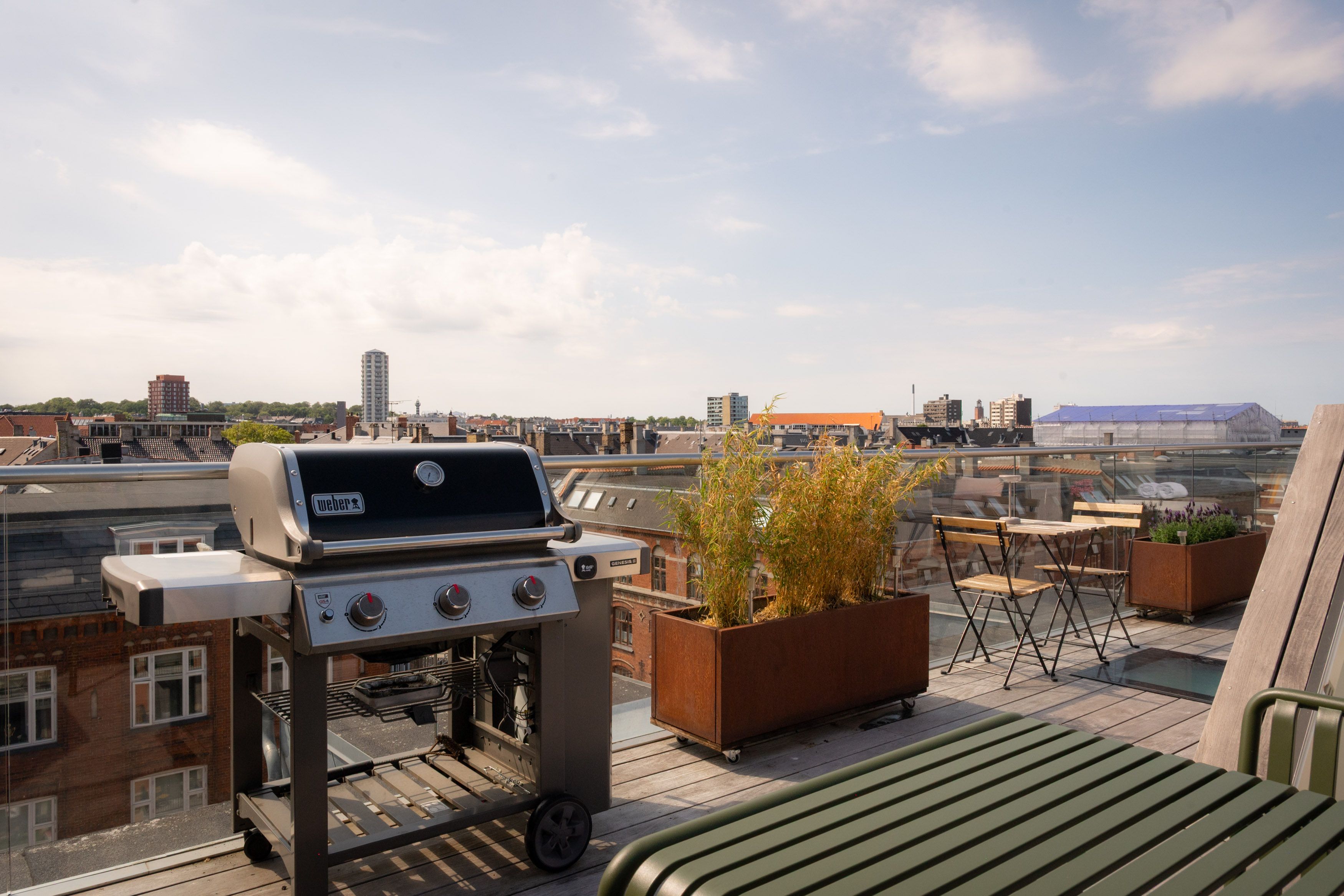 Penthouse with private rooftop and 2 balconies
