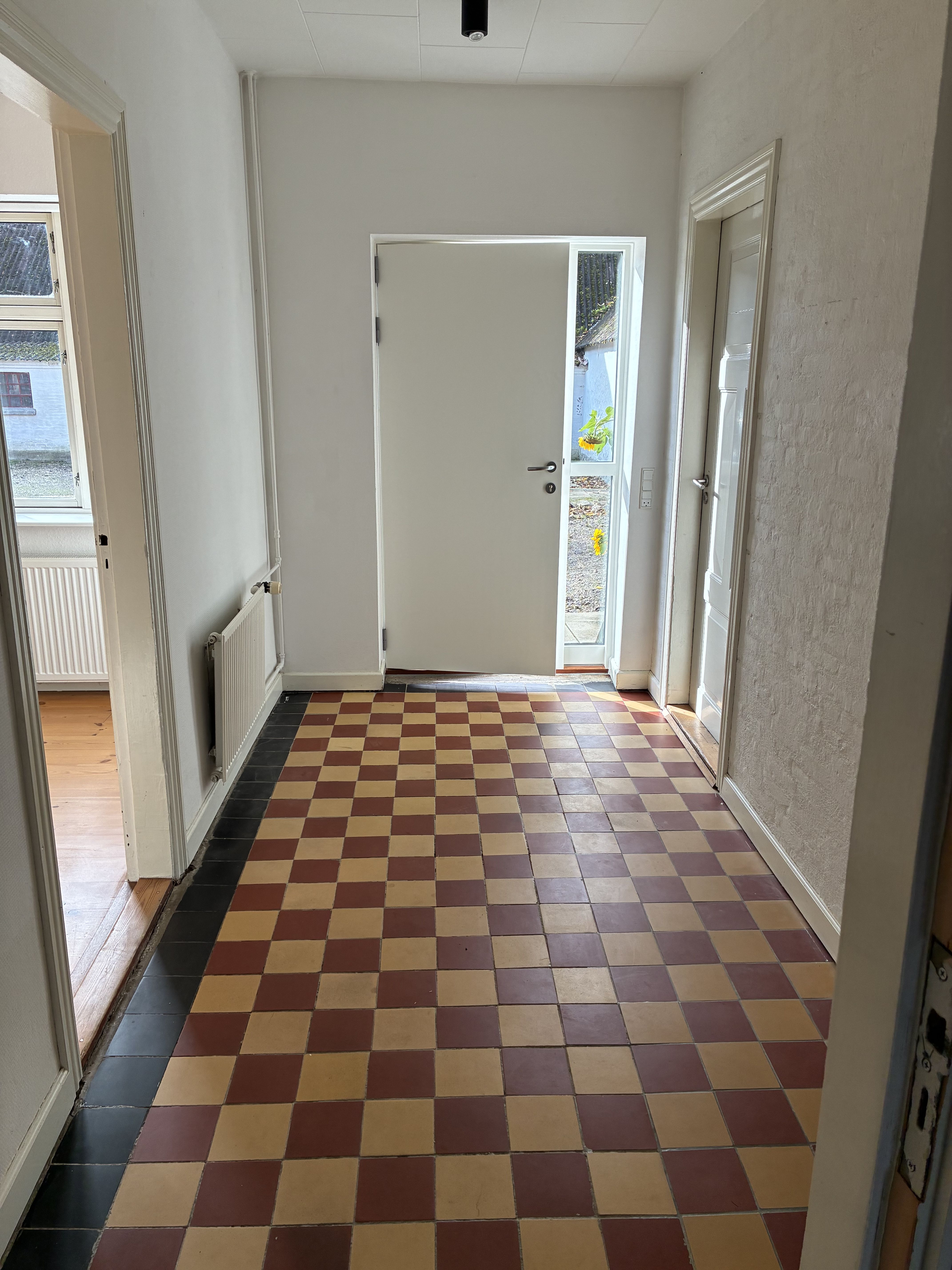 Udlejning af rummeligt landhus med charme, have og fredelige omgivelser nær Sorø