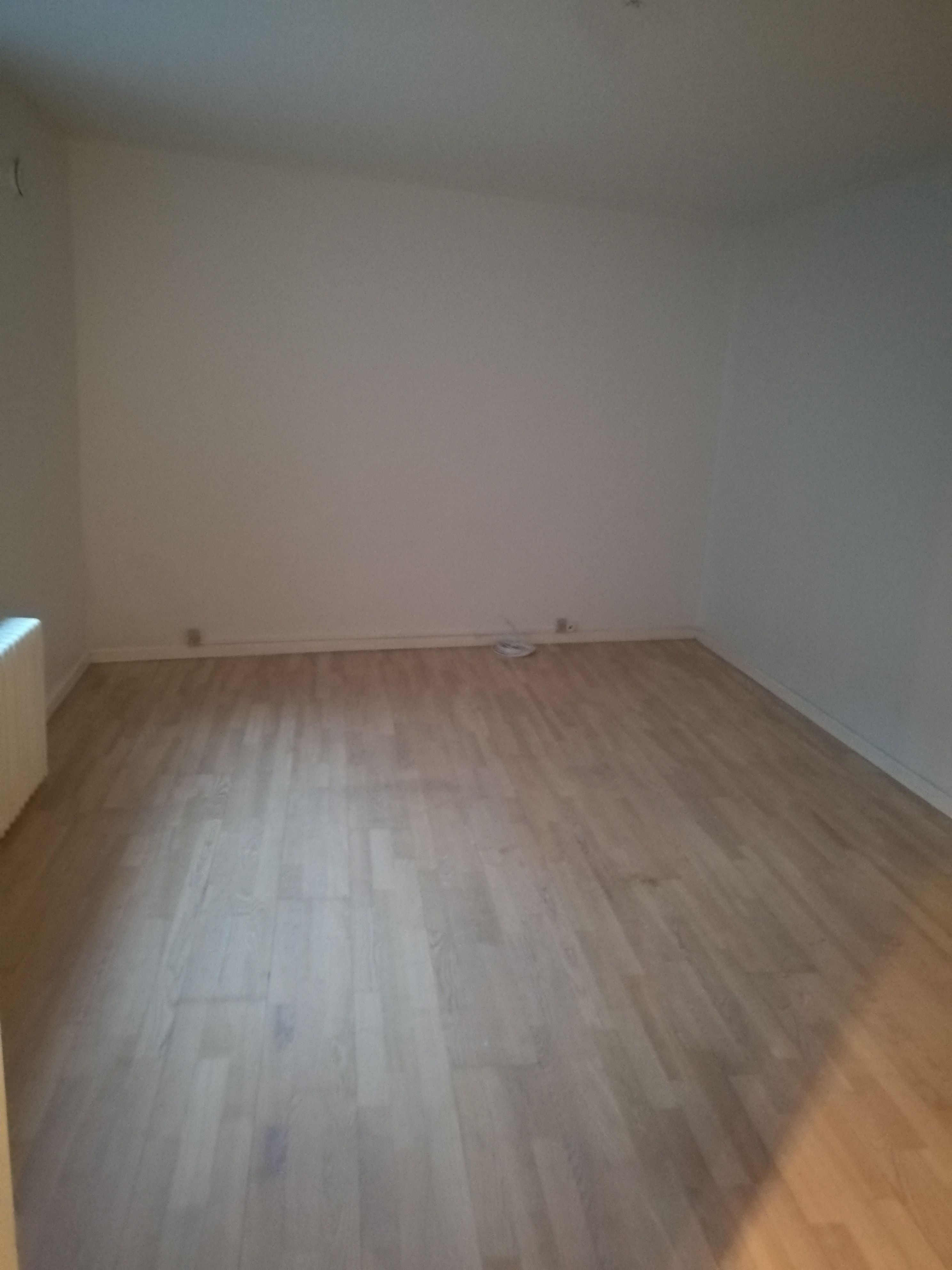 102 m2 centralt beliggende lejlighed i stueetagen
