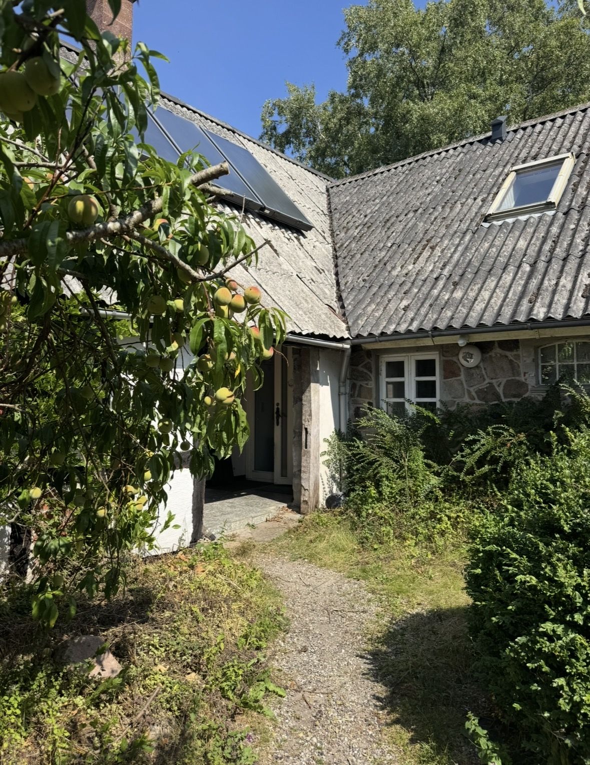 Landlig idyl i velfungerende landsby uden for Bjerringbro