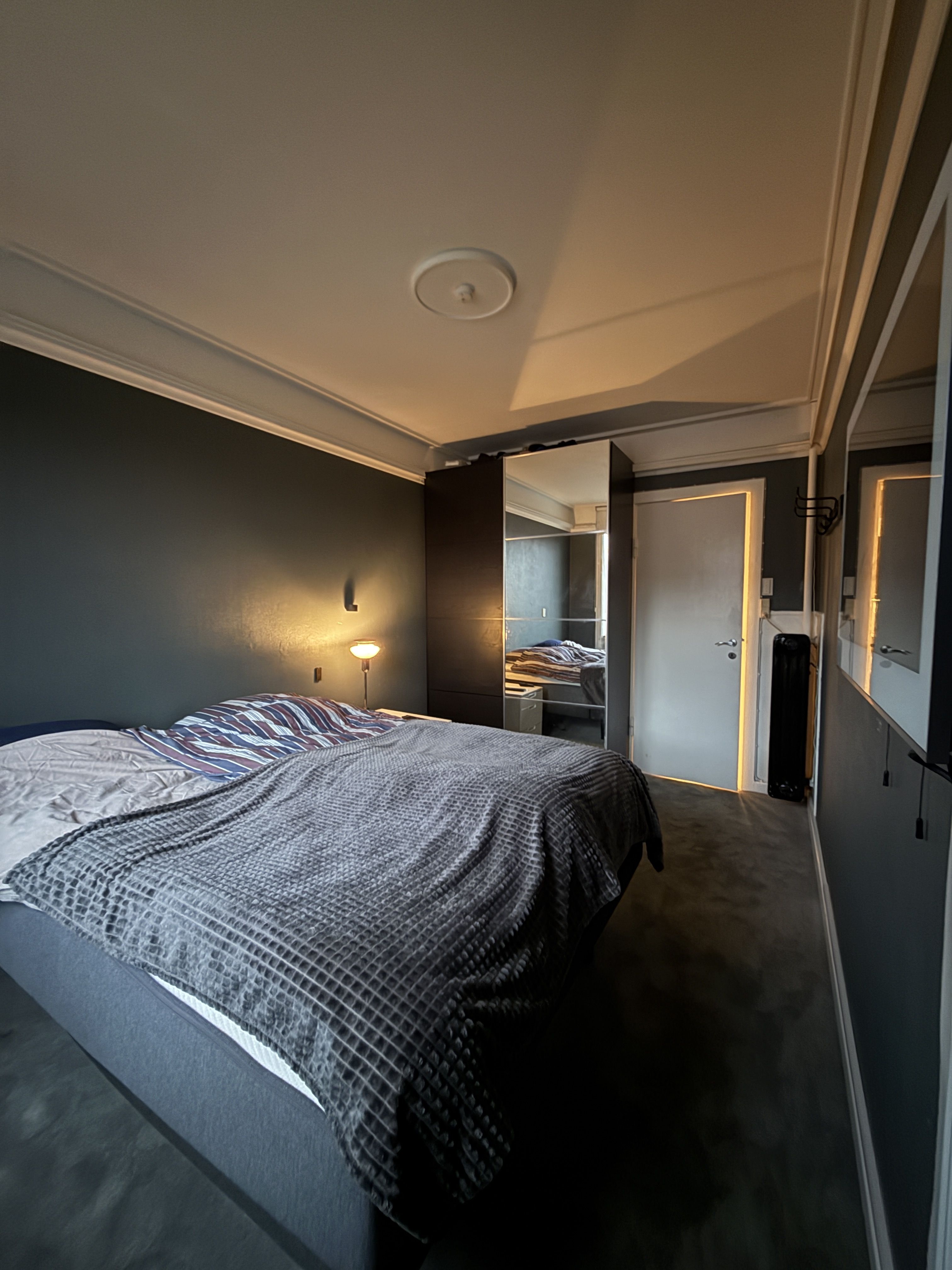 Newly Renovated, Furnished Apartment with Balcony in the Heart of Valby 