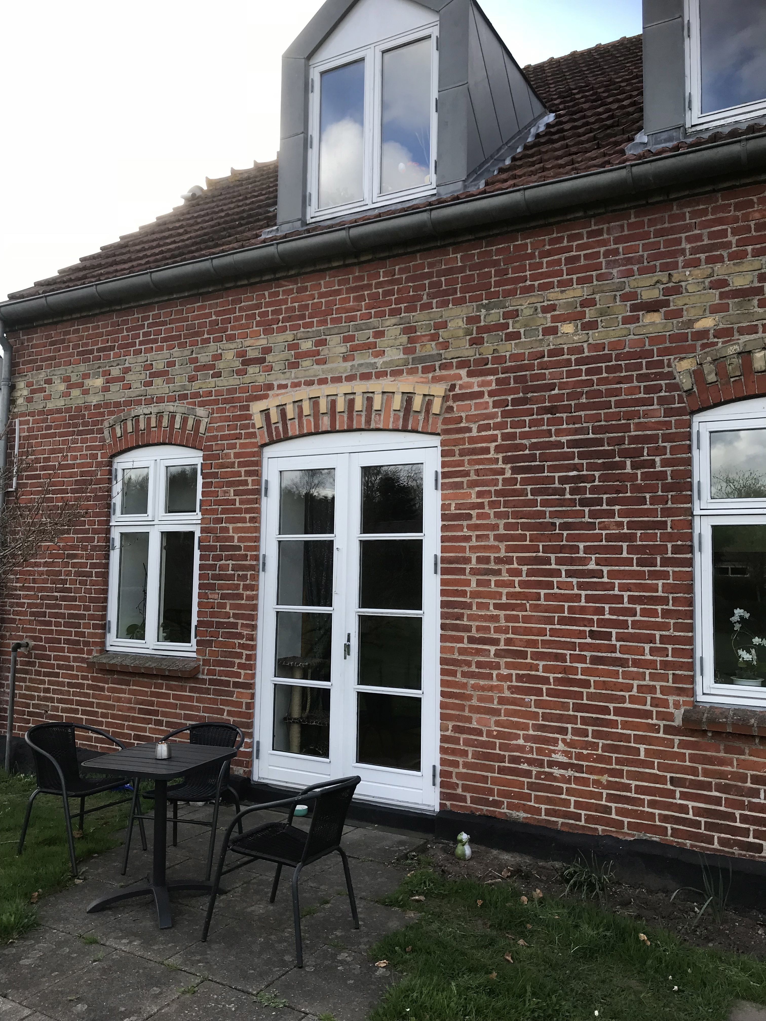 Stue Lejlighed i Bedsted.