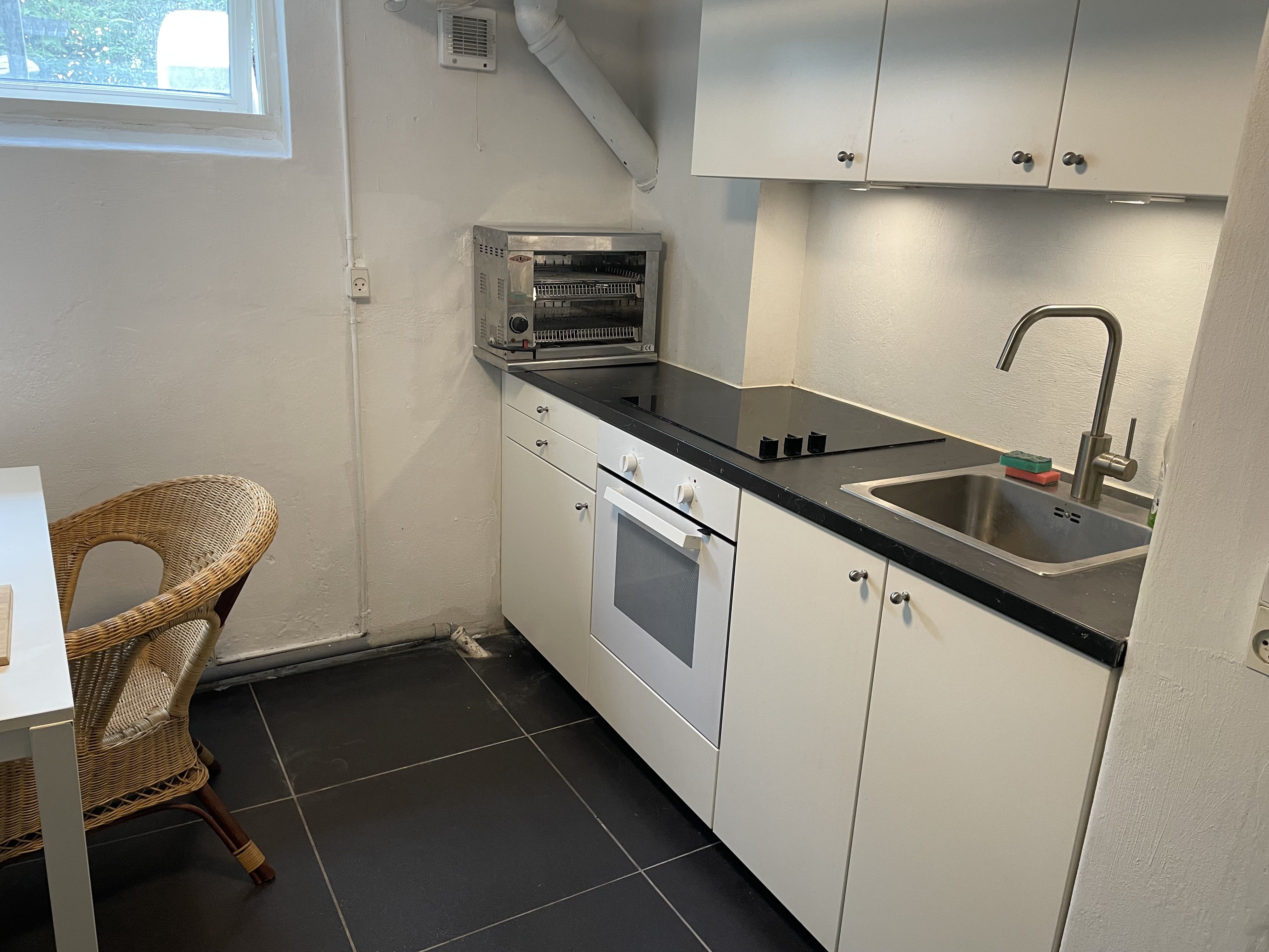 Townhouse basement apartment 