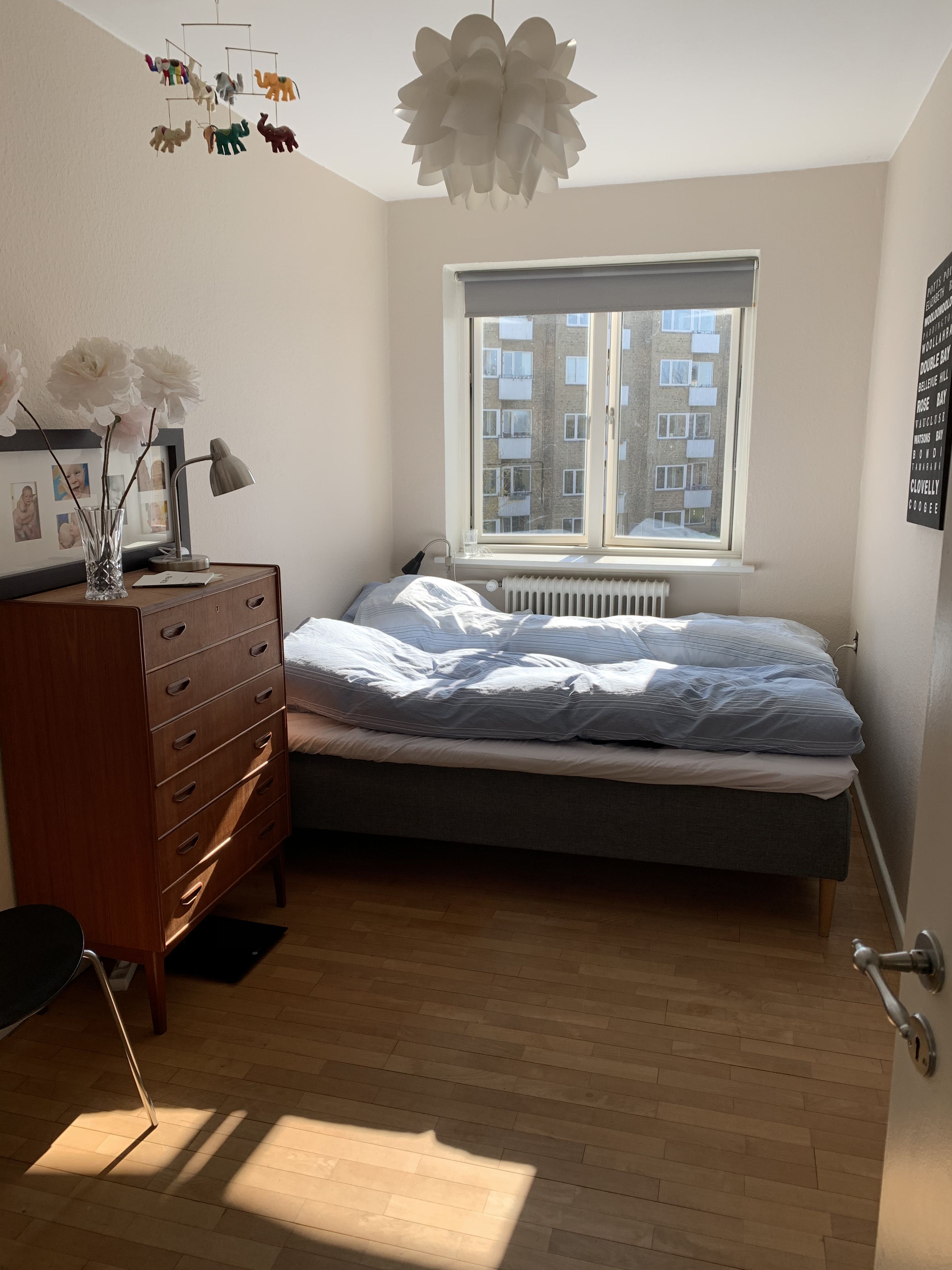 Lys Frederiksbjerg-lejlighed med to altaner