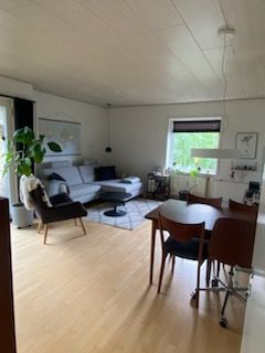 Lys og lækker lejlighed tæt på VIA