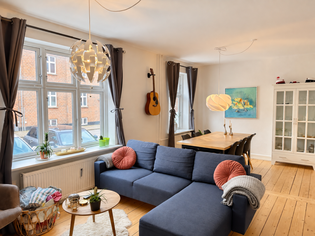 Charmerende og moderne 2’er med gratis parkering