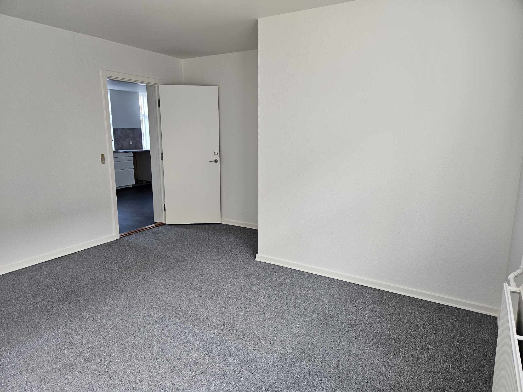 Lys og rummelig 3-værelses lejlighed på 85 m² – tæt på Nyborg centrum