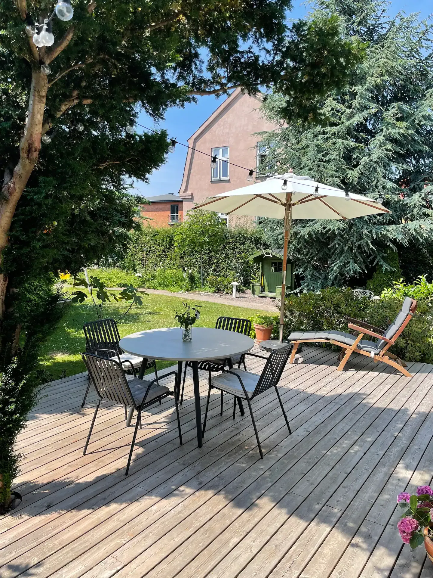 Fully furnished house close to the beach and the city center / Fuldt møbleret hus tæt på strand og centrum 