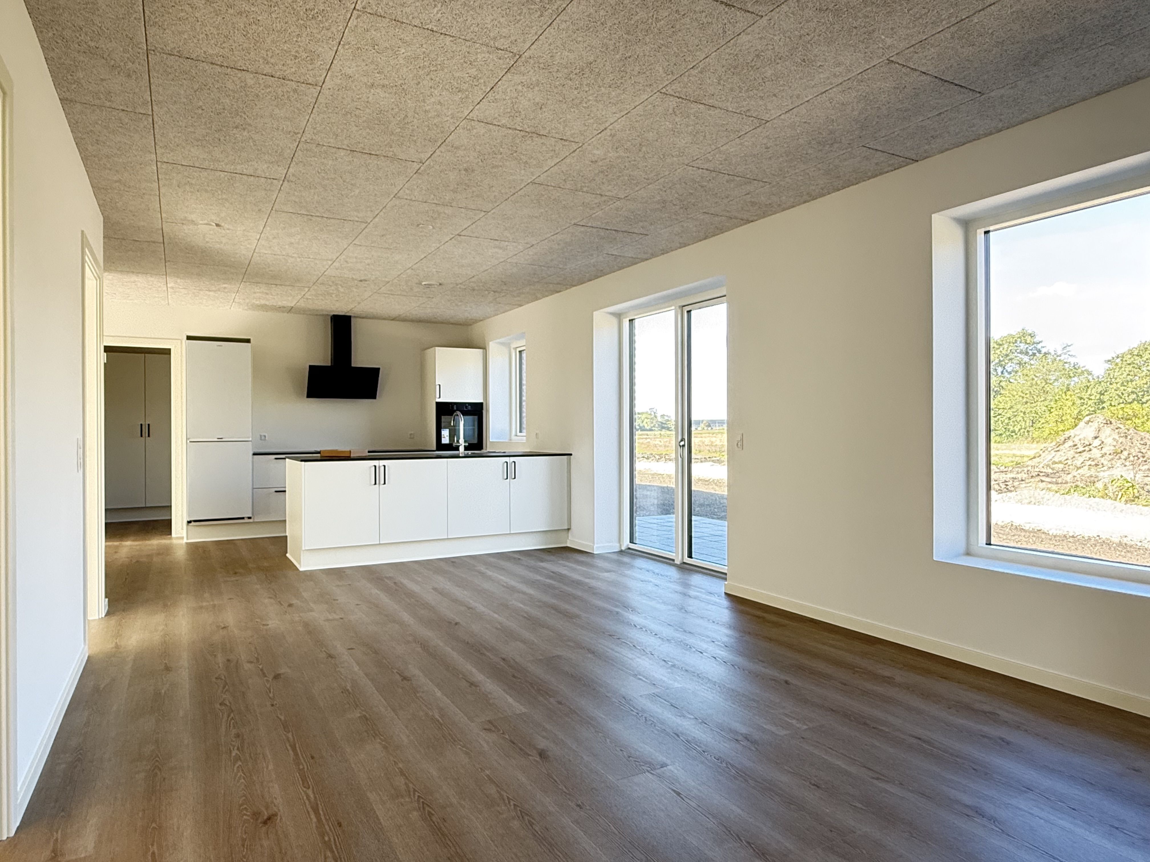 Nyopført 4-værelses rækkehus i Naturligheden – 105 m² med to terrasser og have
