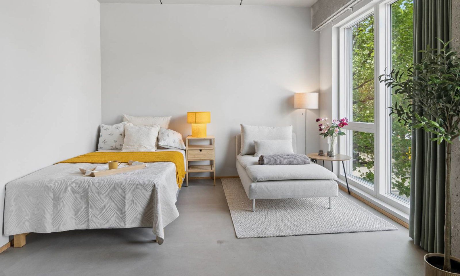 Moderne ejendom med velindrettede 1-værelses boliger