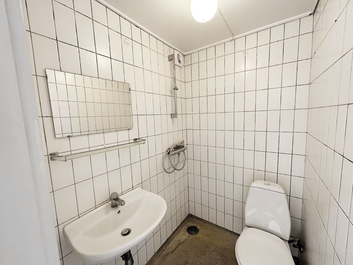 Mindre nyistandsat 2-vær lejlighed tæt på byen. 