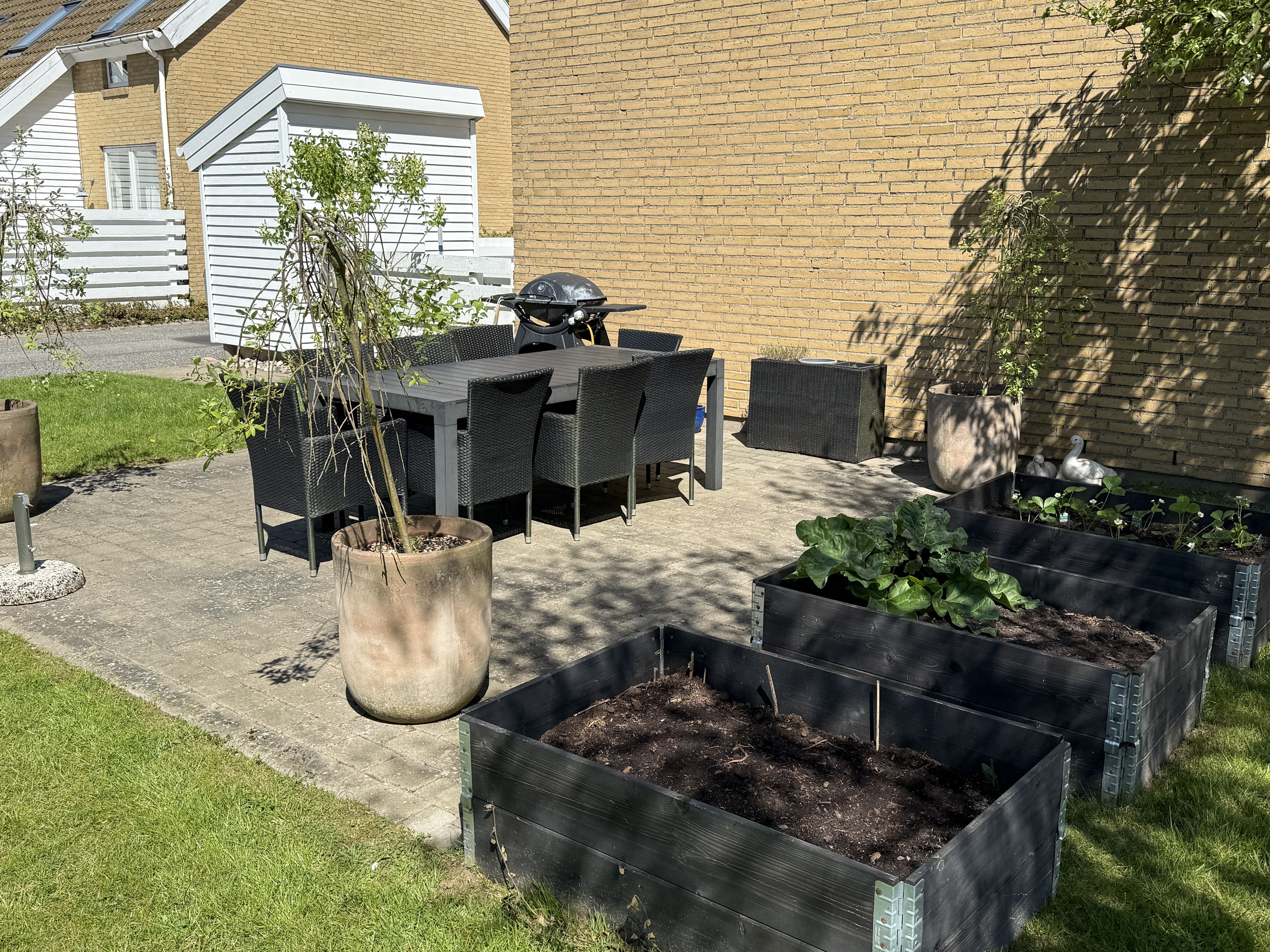 Udlejning af Nyrenoveret, Fuldt Møbleret Enderækkehus i Vinding – Fleksibel Lejeperiode! ----- Rental of a Newly Renovated, Fully Furnished End-of-Town House in Vinding – Flexible Rental Period!