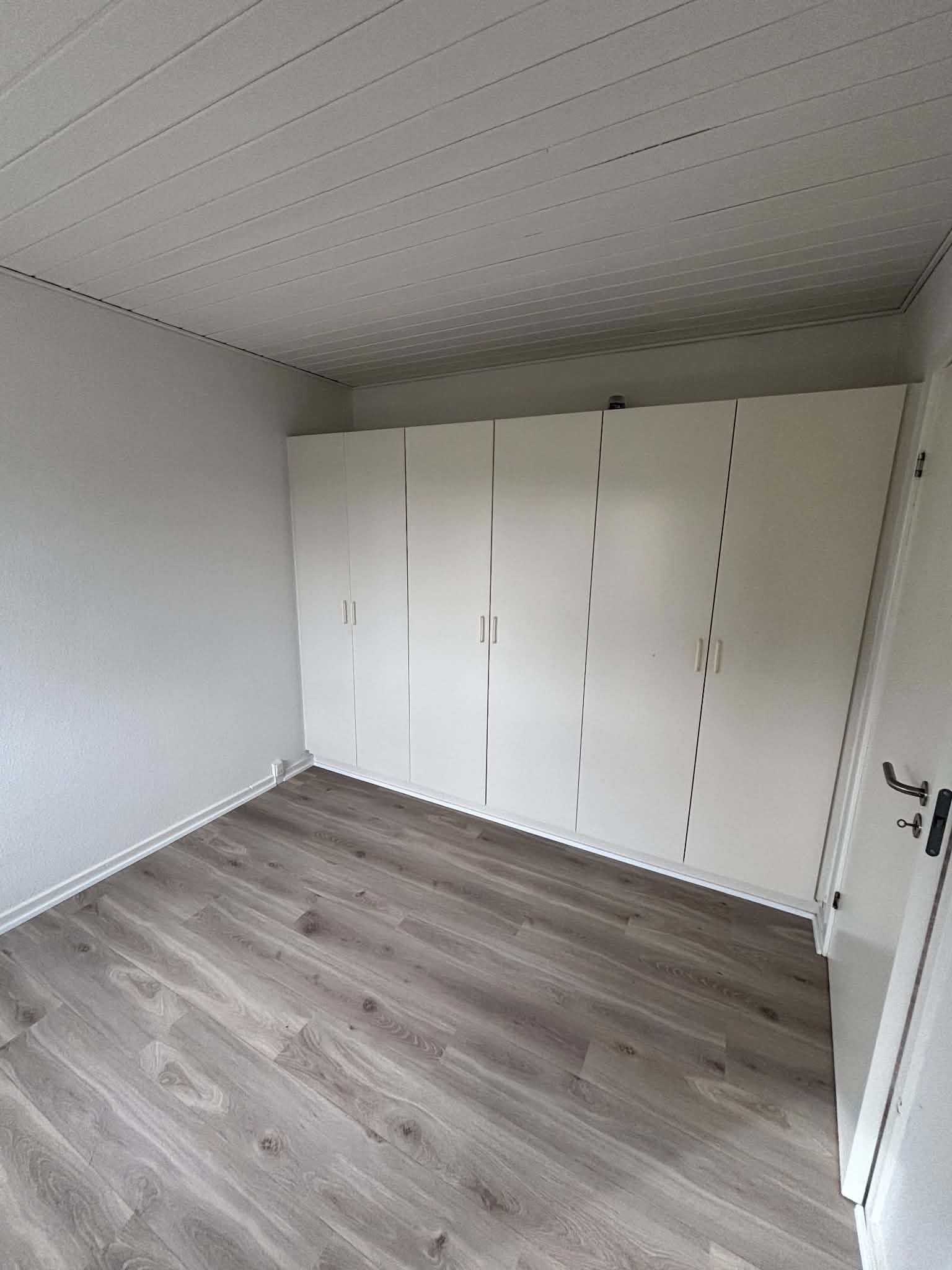 Lys 2-værelses lejlighed i Hedensted – 59 m²
