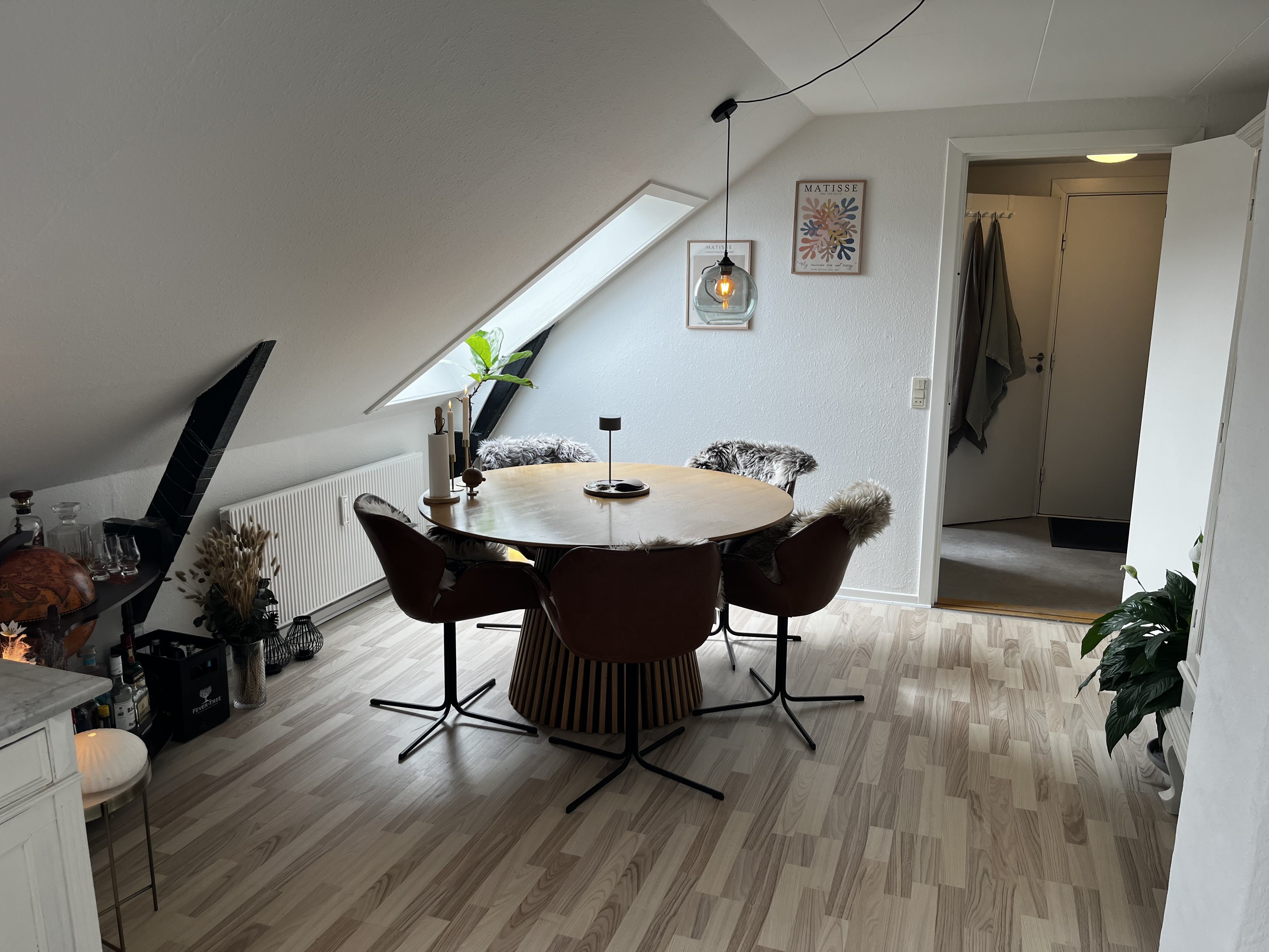 Pæn og regulær 3 værelses lejlighed