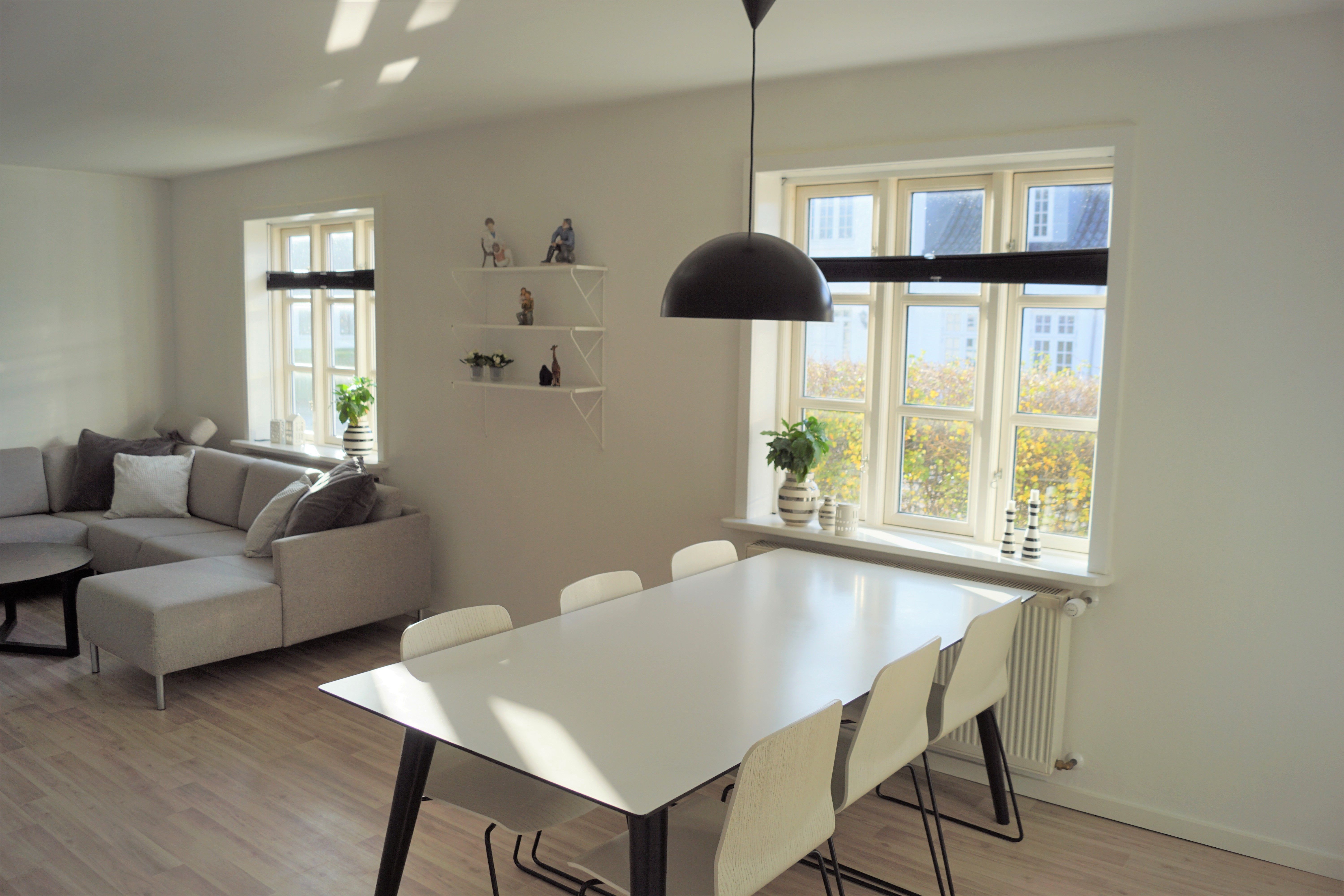 Hyggelig 3 vær. lejlighed/hus 85m2 + entre, roligt sted, tæt på centrum