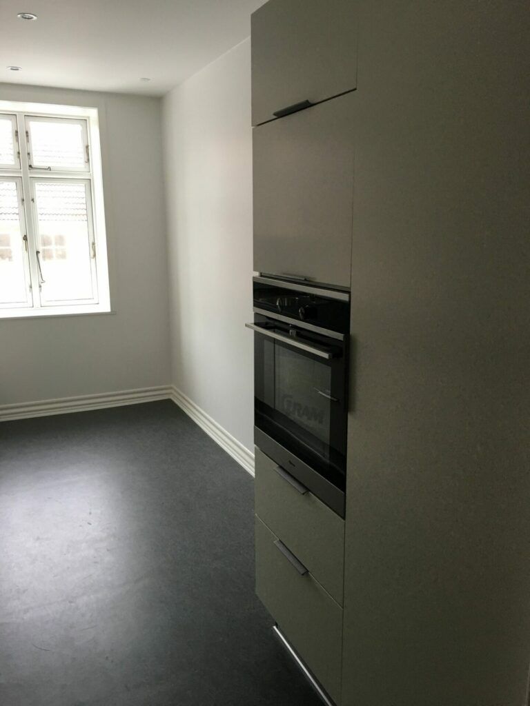 Renoveret centralt beliggende lejlighed i Aalborgs Vestby.