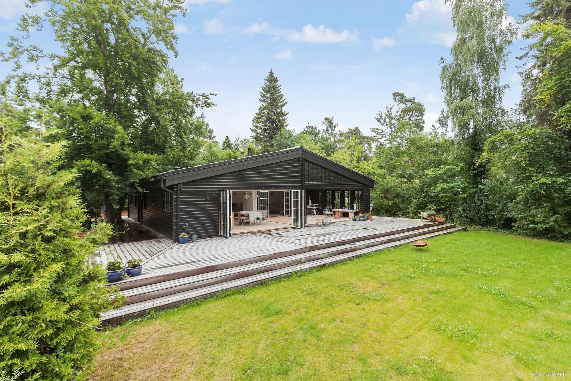 Unikt Arkitekttegnet Hjem I Hornbæk – Møbleret & Indflytningsklart