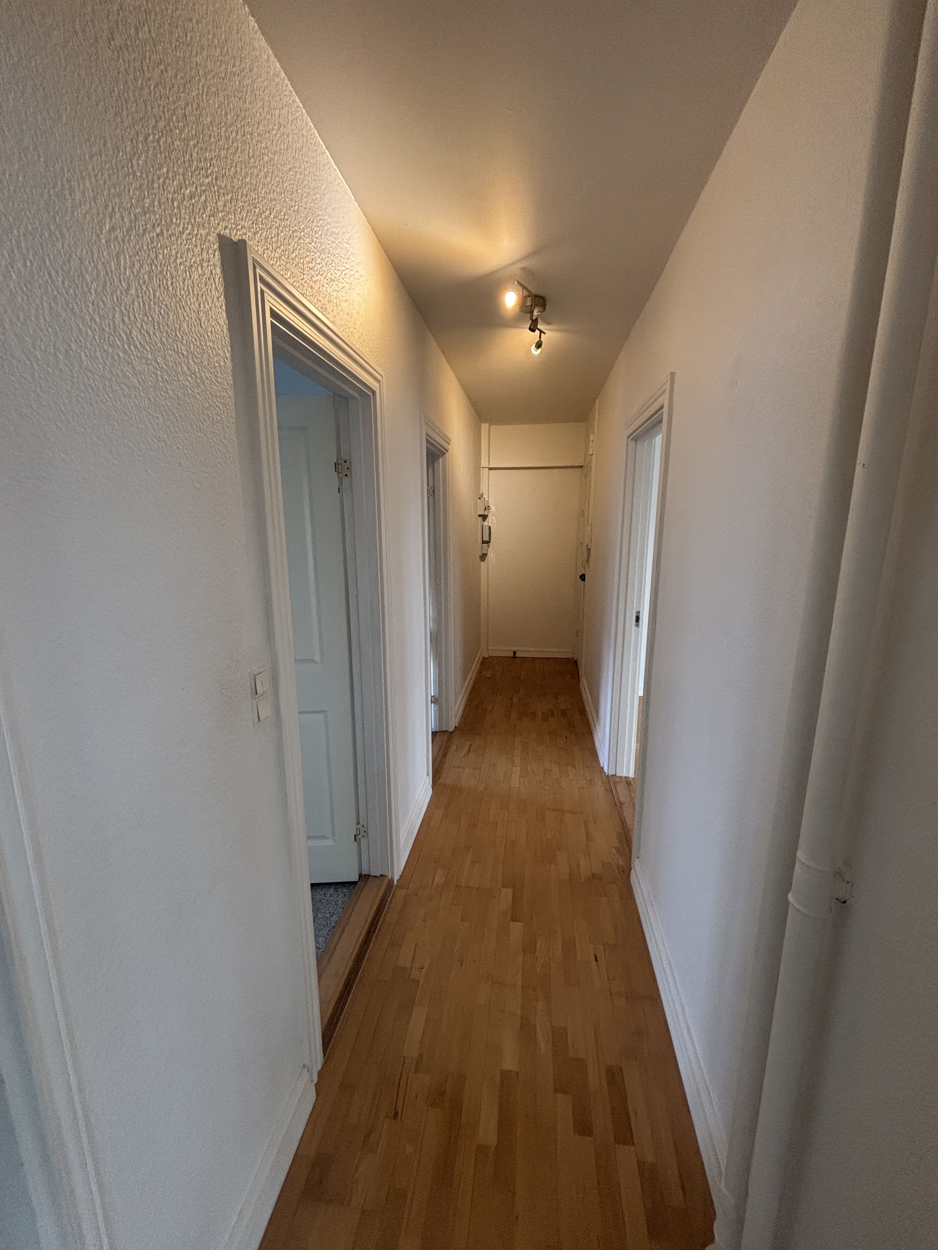 Delevenlig lejlighed med parkering